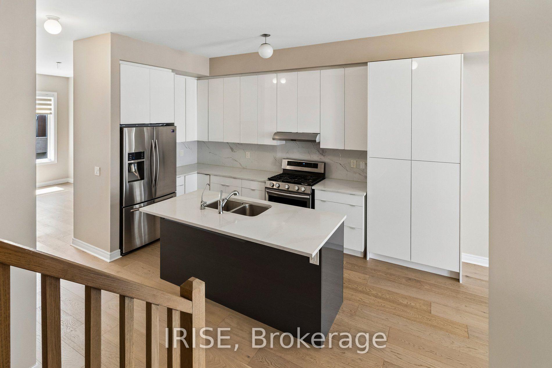 Photo 16 of 62 Laskin Drive, Vaughan, Patterson — HOMEH