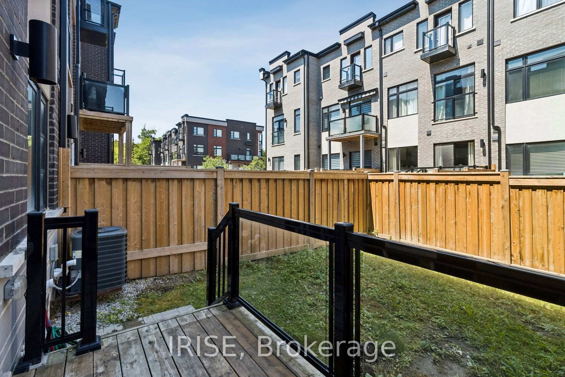 Photo 43 of 62 Laskin Drive, Vaughan, Patterson — HOMEH