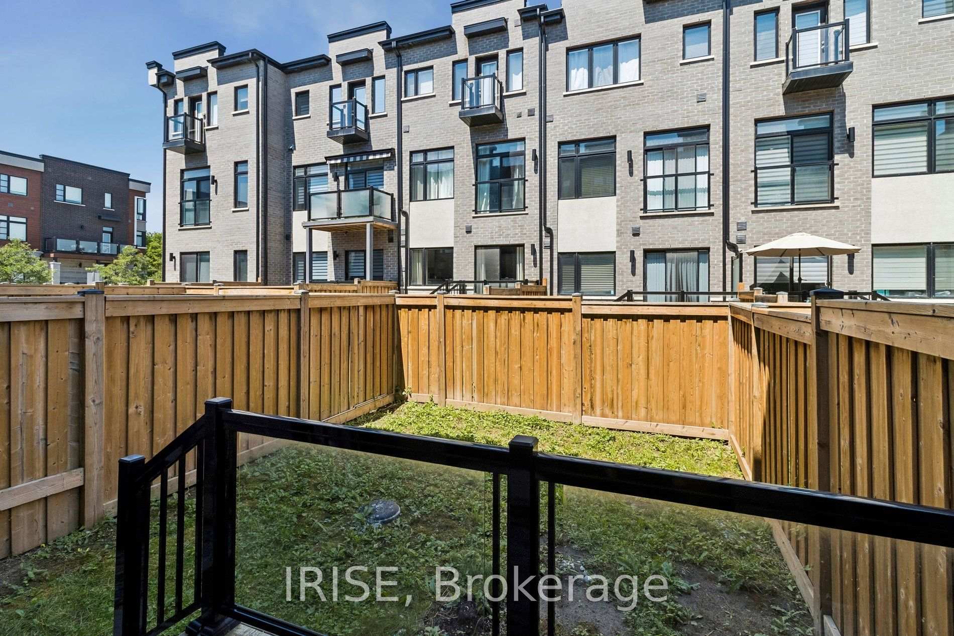 Photo 44 of 62 Laskin Drive, Vaughan, Patterson — HOMEH