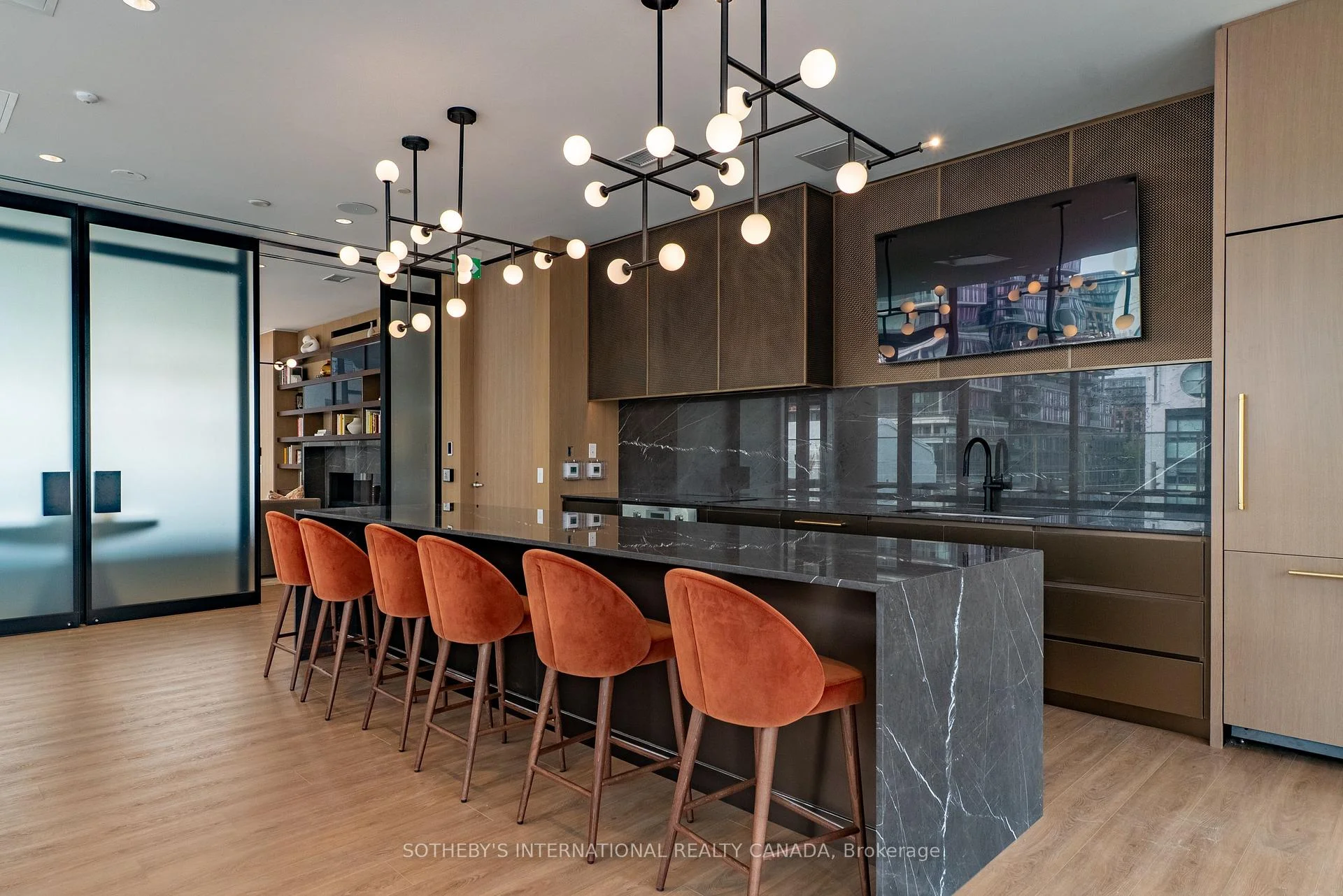 Photo 14 of Unit 1420, 88 Bathurst Street, Toronto, Niagara — HOMEH