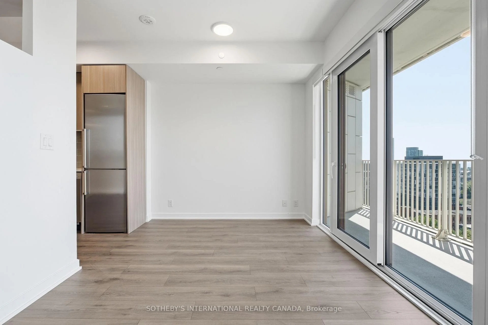 Photo 20 of Unit 1420, 88 Bathurst Street, Toronto, Niagara — HOMEH