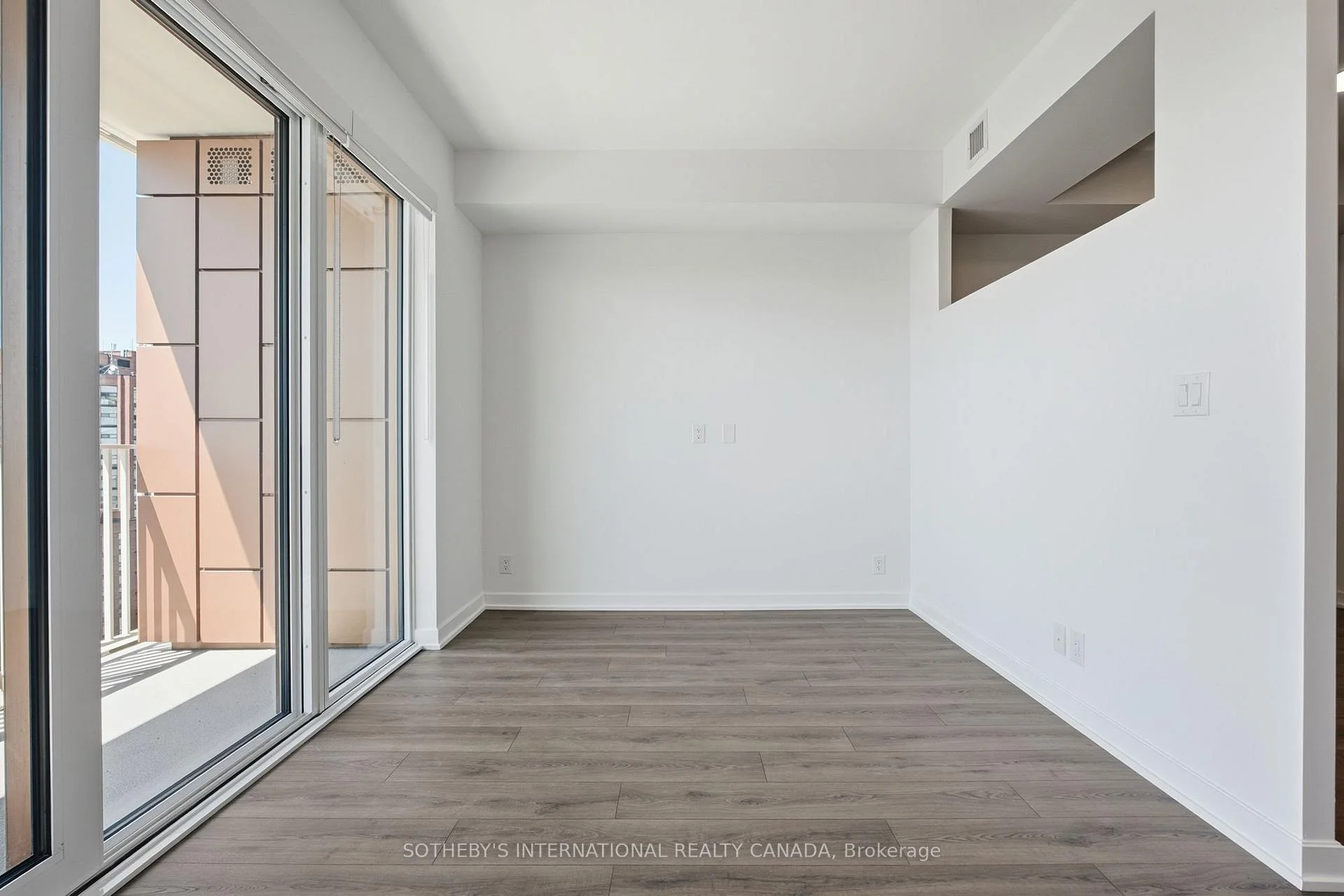 Photo 60 of Unit 1420, 88 Bathurst Street, Toronto, Niagara — HOMEH