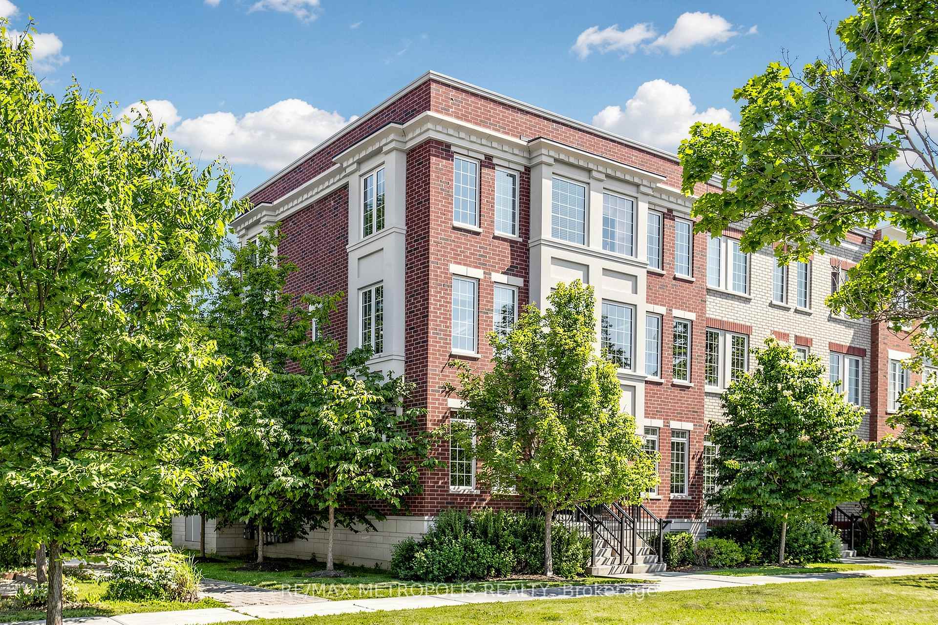 Photo 2 of Unit 2, 4715 Kingston Road, Scarborough, West Hill — HOMEH