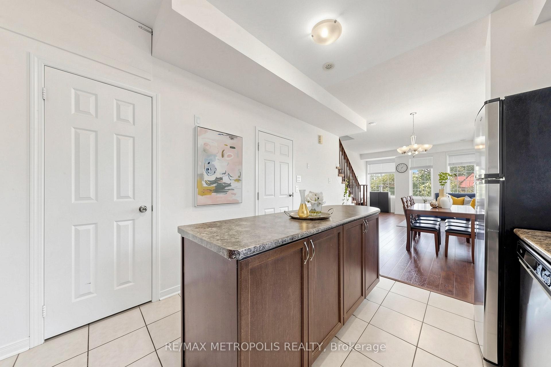 Photo 14 of Unit 2, 4715 Kingston Road, Scarborough, West Hill — HOMEH