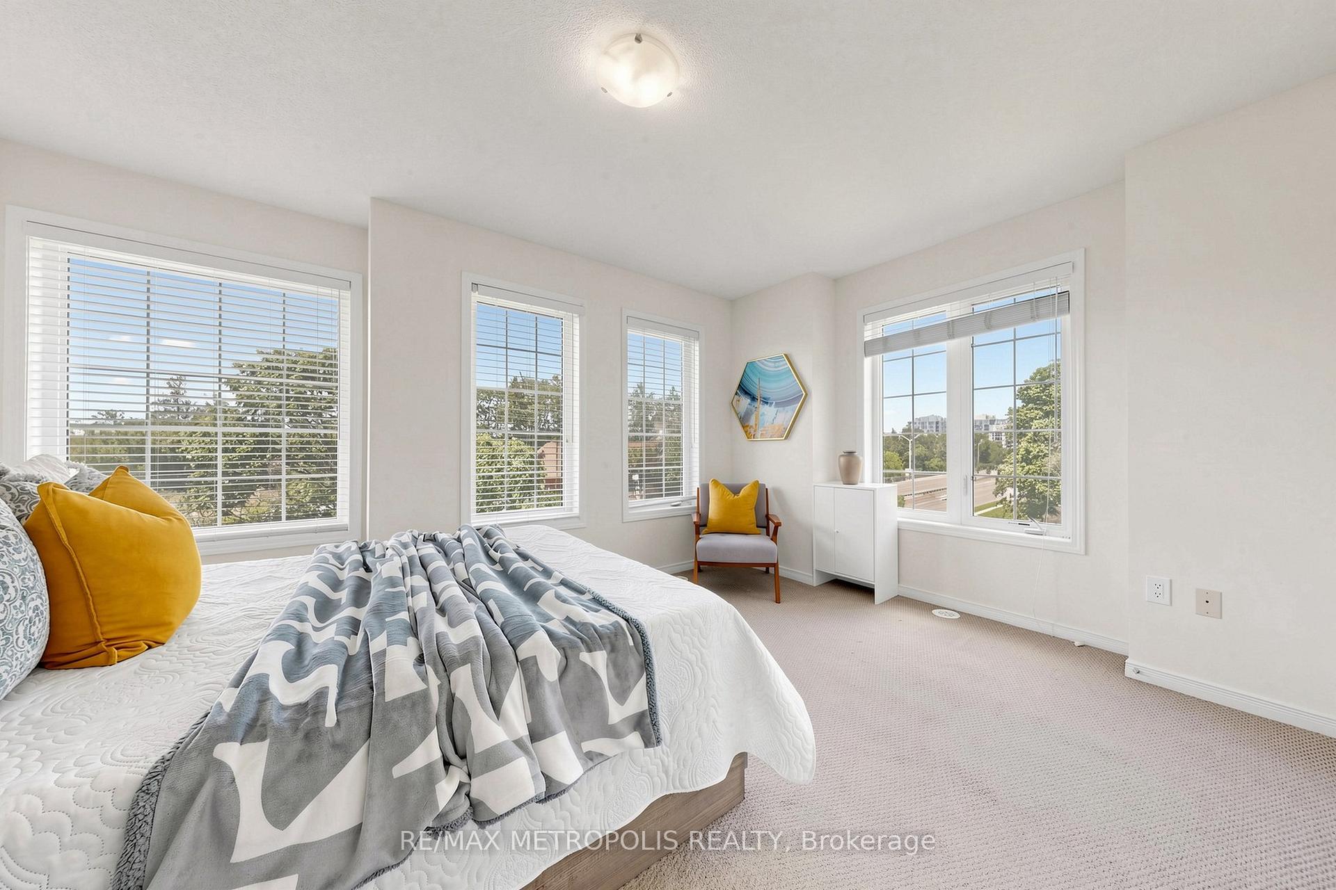Photo 21 of Unit 2, 4715 Kingston Road, Scarborough, West Hill — HOMEH