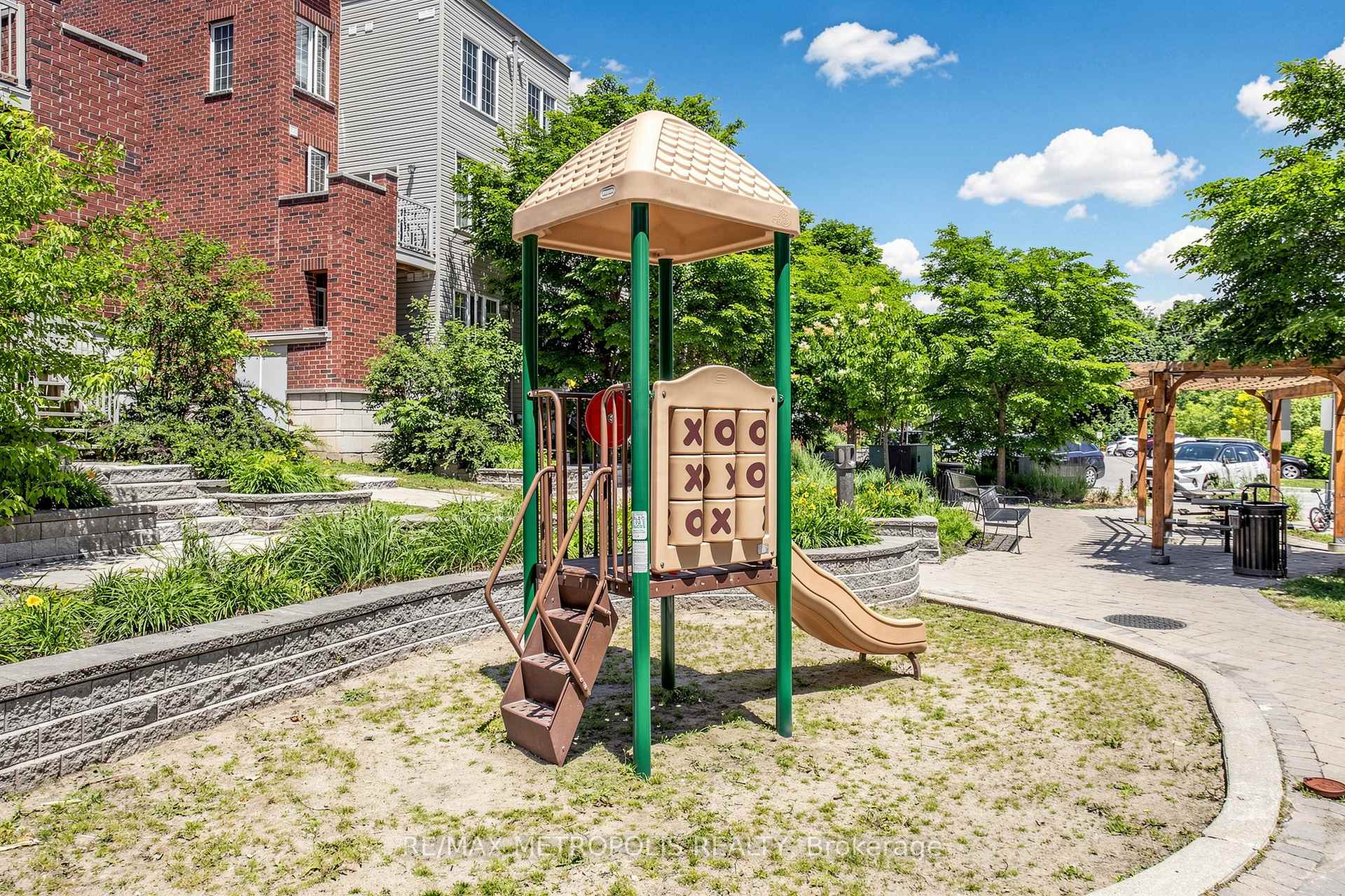 Photo 31 of Unit 2, 4715 Kingston Road, Scarborough, West Hill — HOMEH