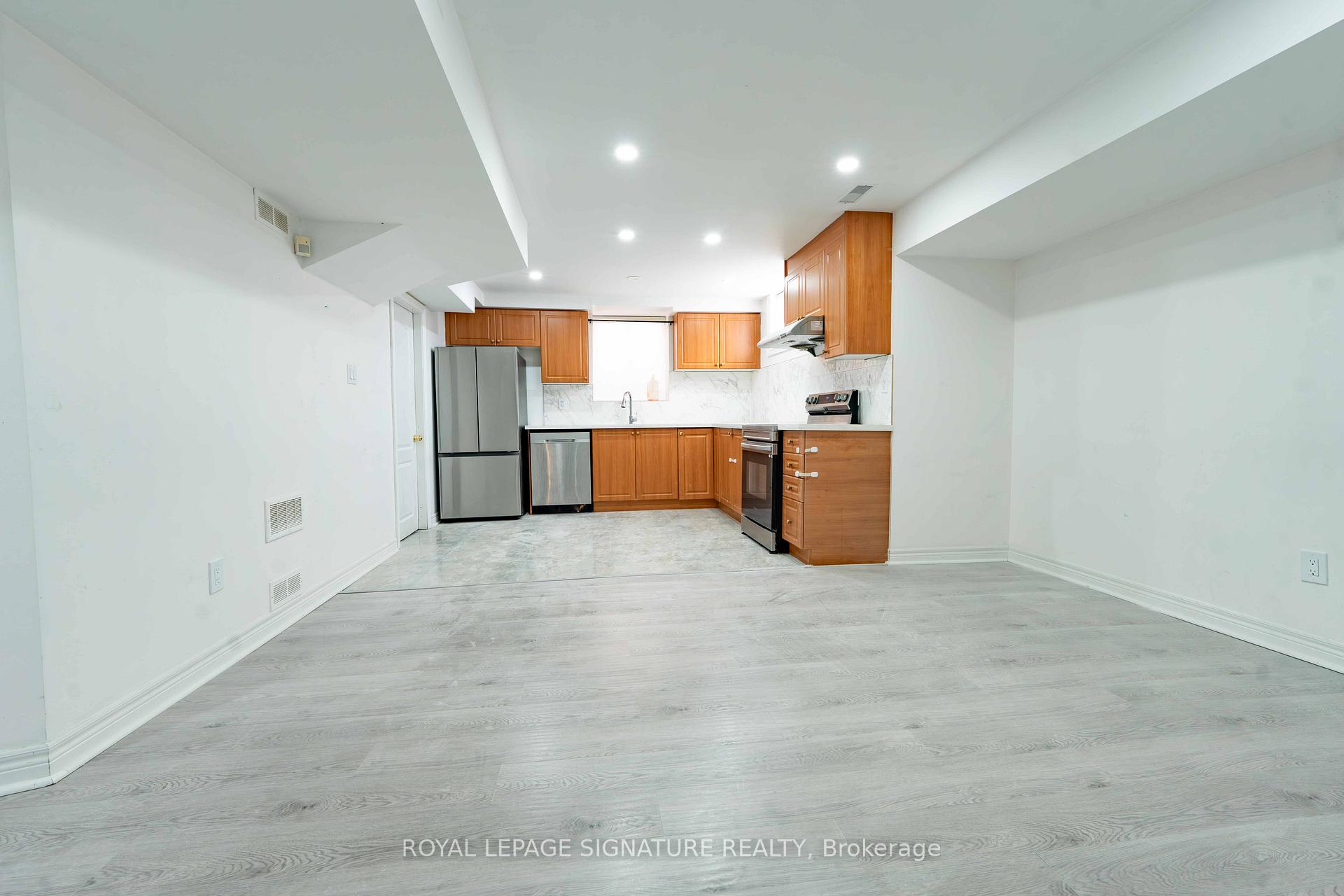 Photo 7 of 4742 Creditview Road, Mississauga, Creditview — HOMEH