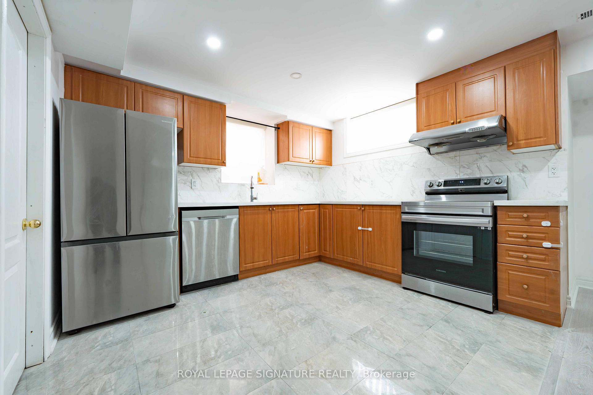 Photo 10 of 4742 Creditview Road, Mississauga, Creditview — HOMEH