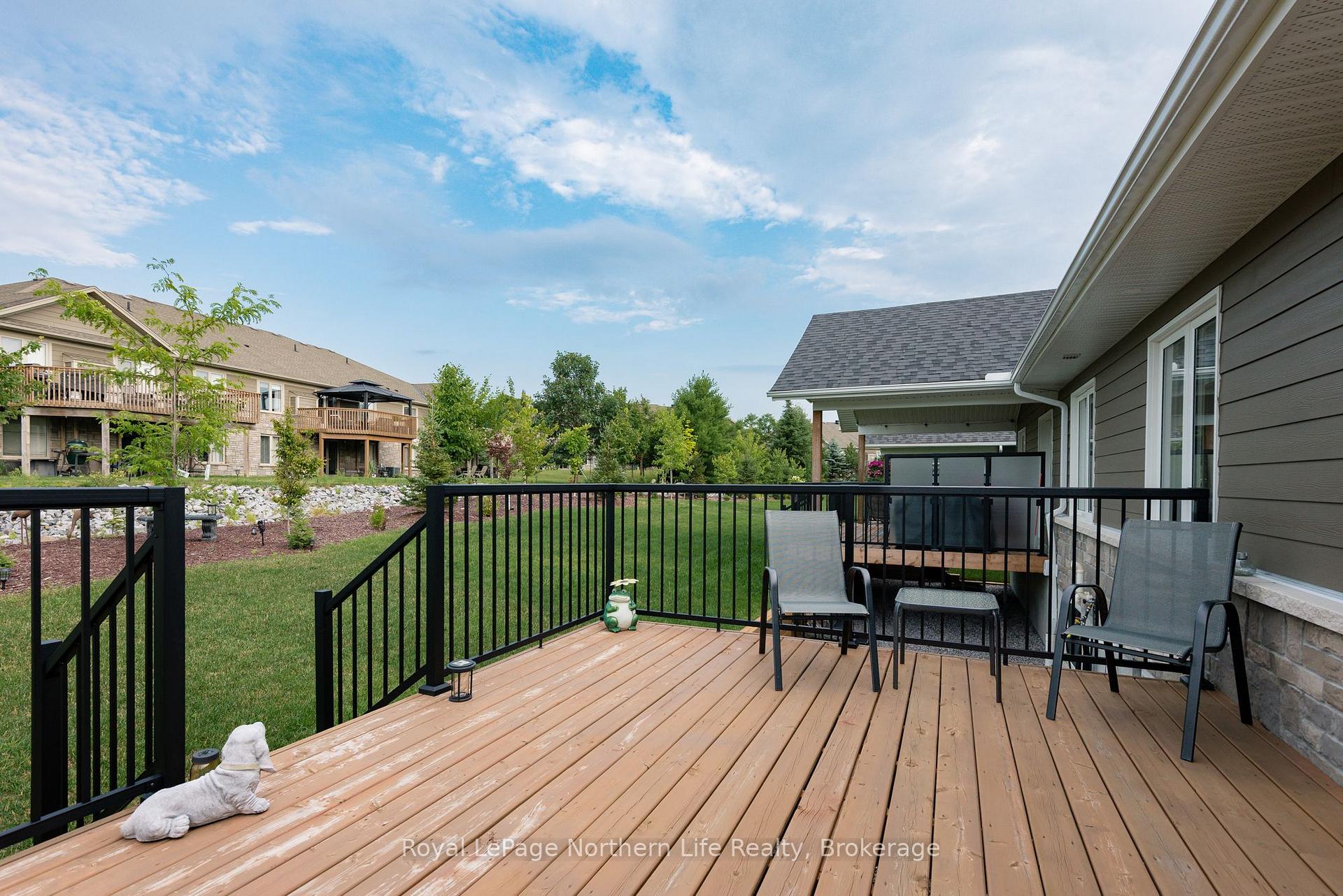 Photo 5 of 16 Silver Maple Lane, North Bay, Airport — HOMEH