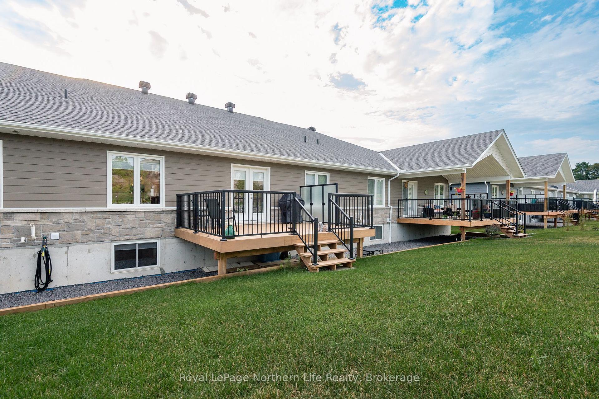 Photo 10 of 16 Silver Maple Lane, North Bay, Airport — HOMEH