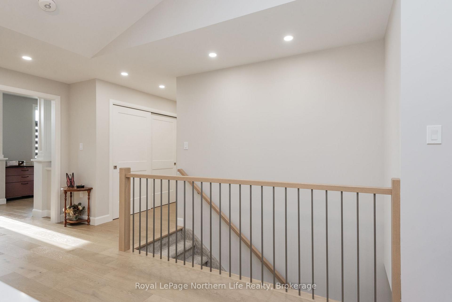 Photo 24 of 16 Silver Maple Lane, North Bay, Airport — HOMEH