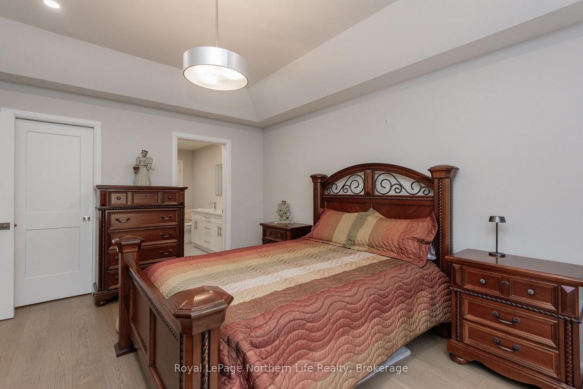 Photo 32 of 16 Silver Maple Lane, North Bay, Airport — HOMEH