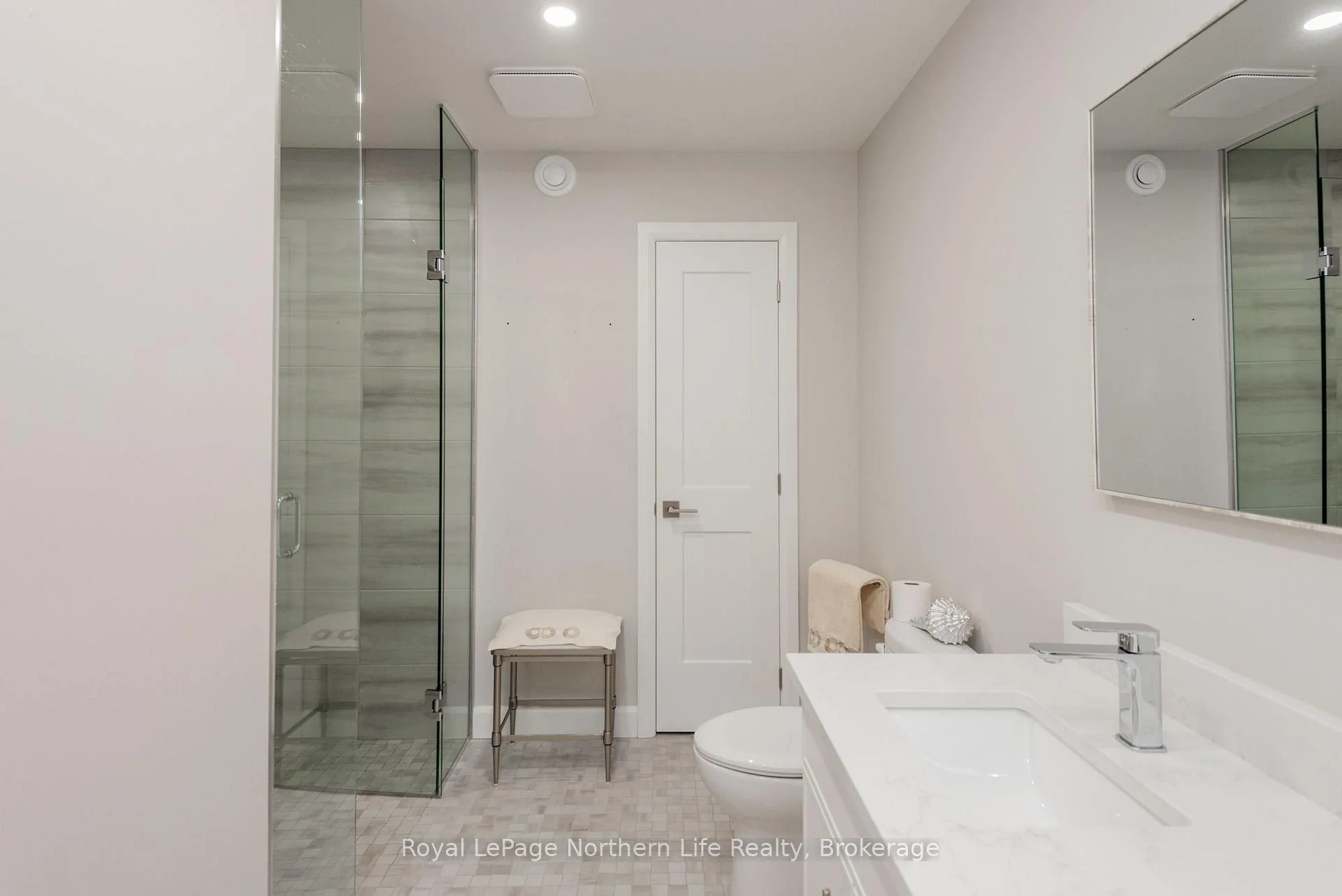 Photo 37 of 16 Silver Maple Lane, North Bay, Airport — HOMEH