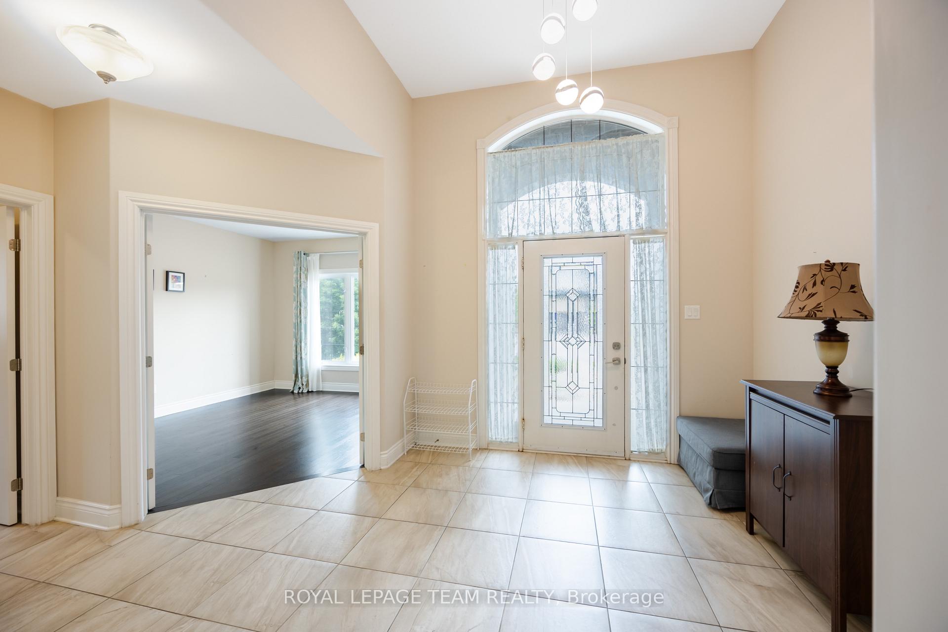 Photo 3 of 166 Grainstone Way, Ottawa, Kanata - Kanata Lakes/Heritage Hills — HOMEH