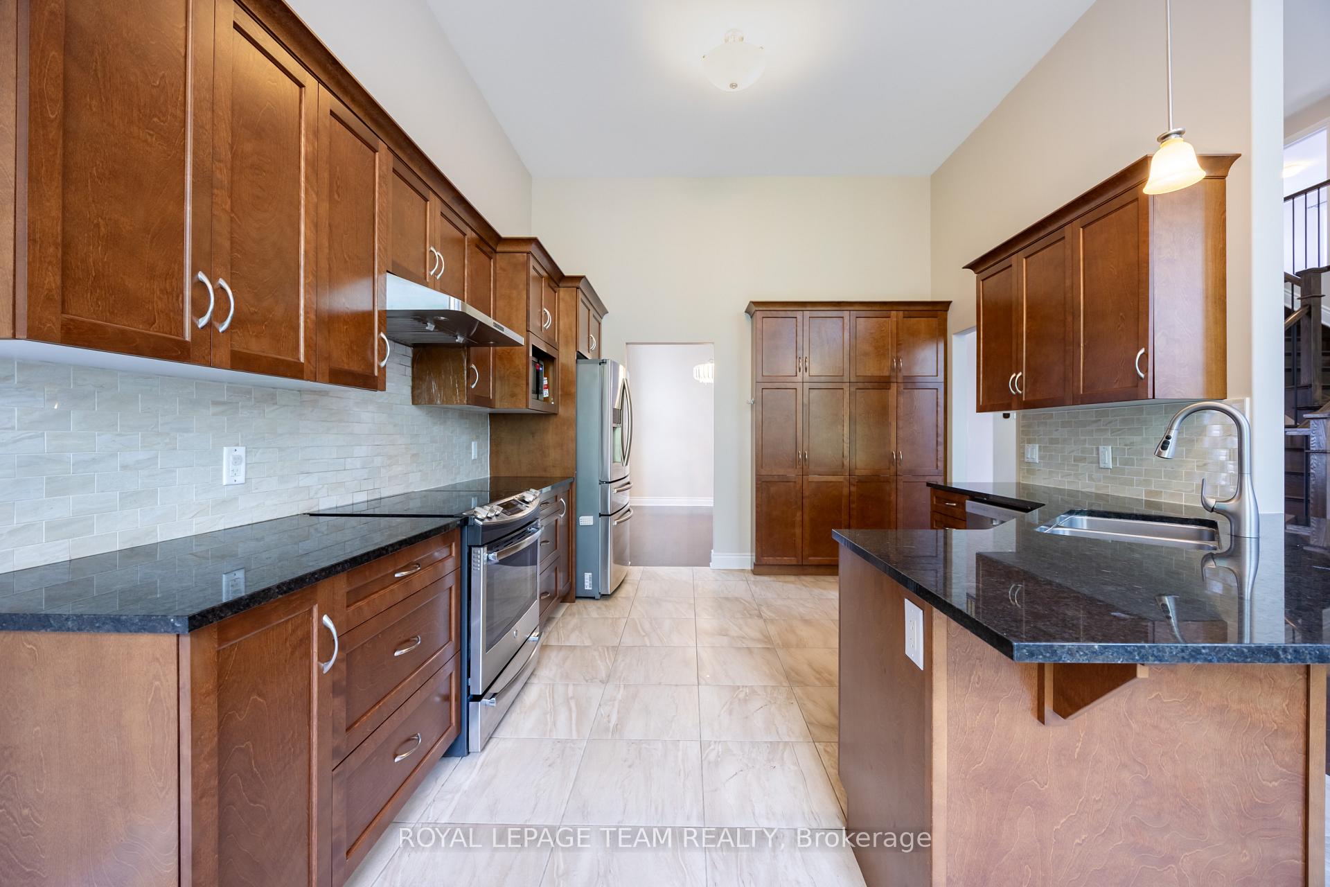 Photo 19 of 166 Grainstone Way, Ottawa, Kanata - Kanata Lakes/Heritage Hills — HOMEH