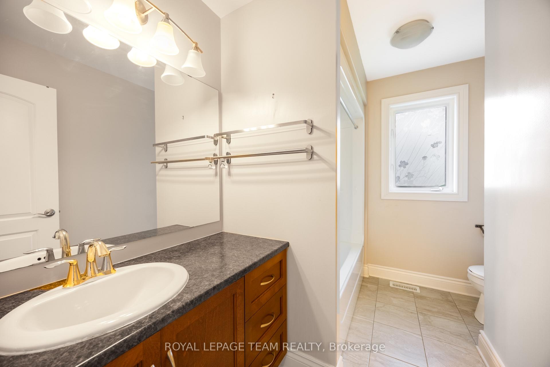 Photo 37 of 166 Grainstone Way, Ottawa, Kanata - Kanata Lakes/Heritage Hills — HOMEH