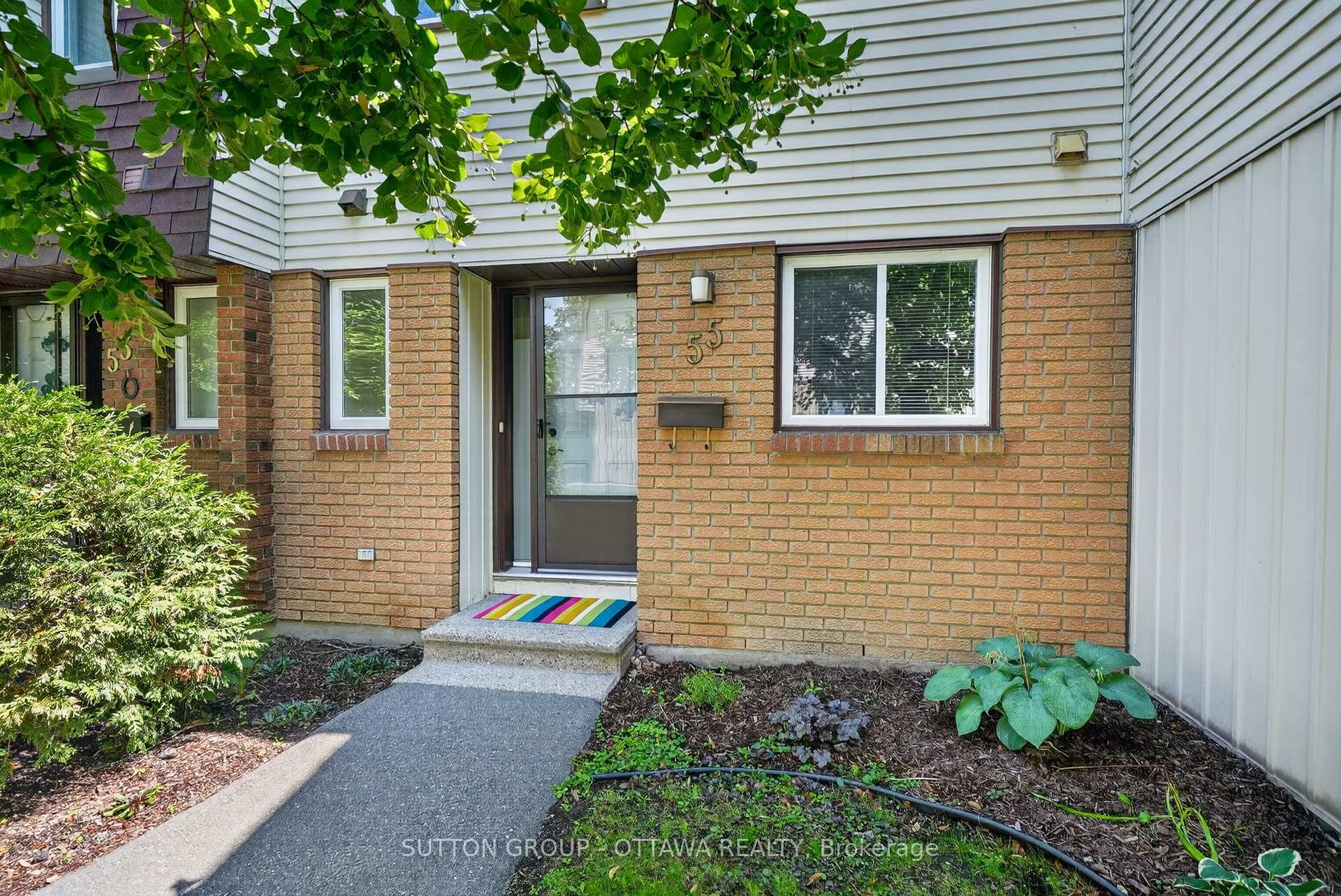 Photo 2 of 55 Pixley, Ottawa, Riverview Park — HOMEH