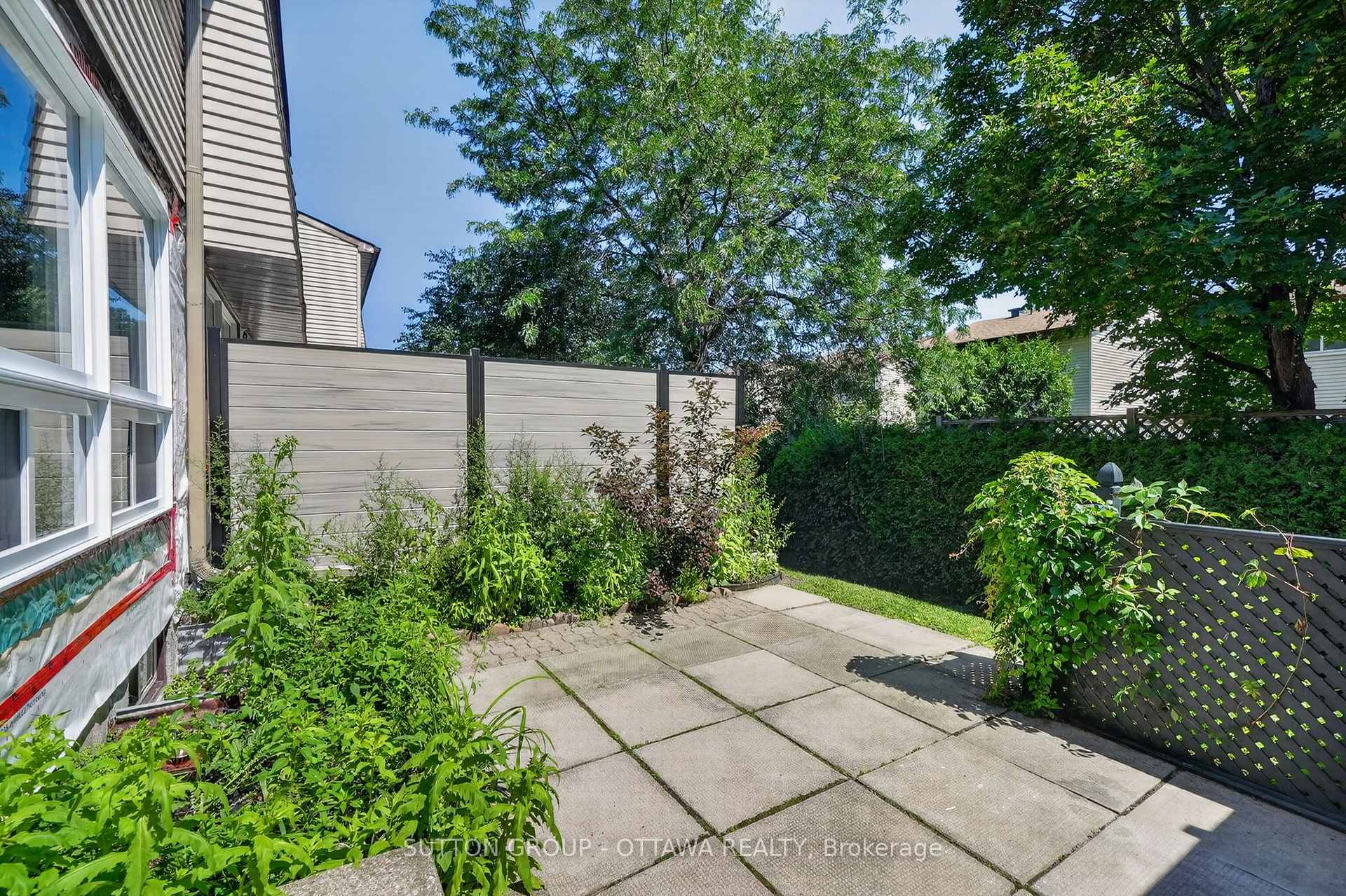 Photo 23 of 55 Pixley, Ottawa, Riverview Park — HOMEH