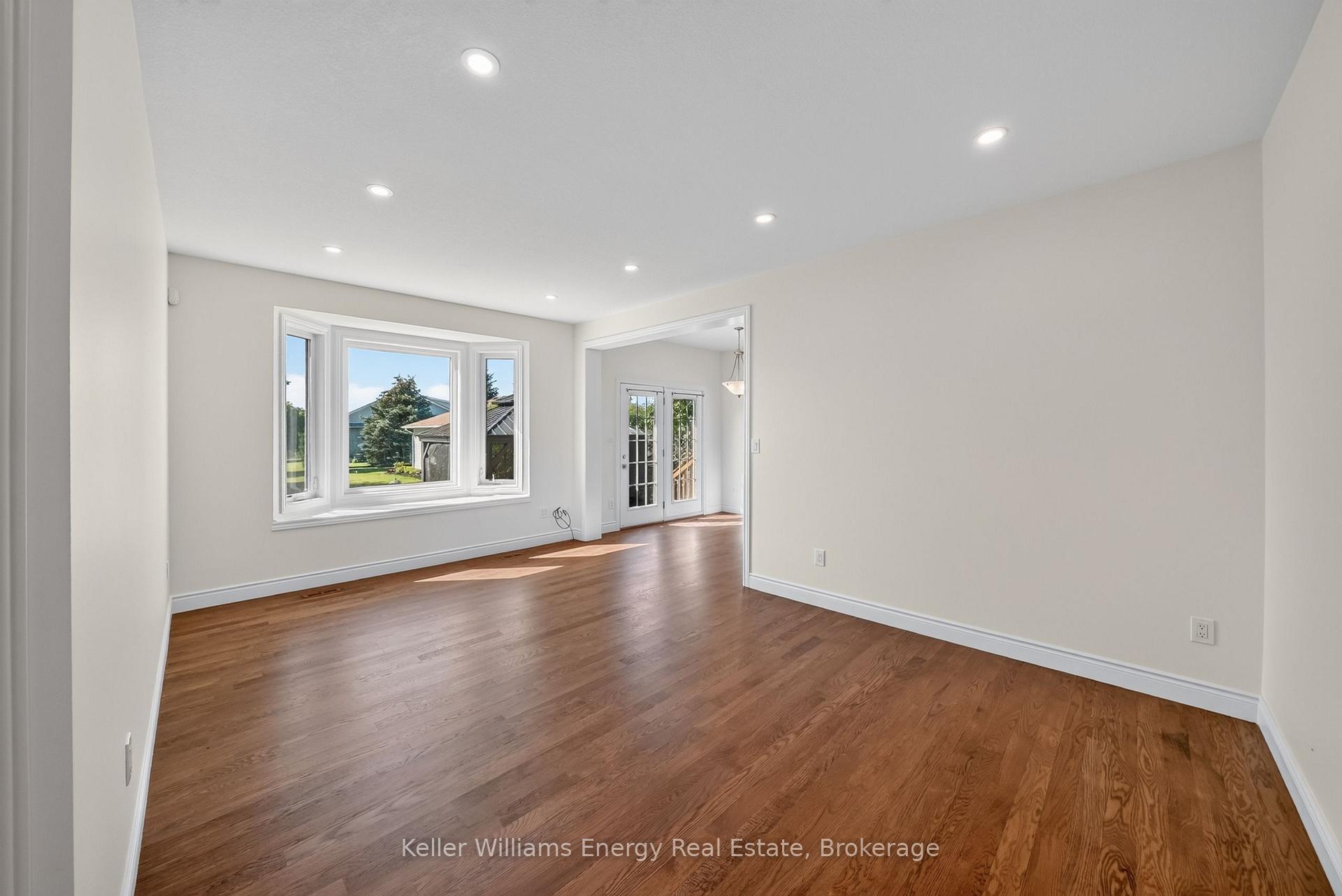 Photo 6 of 56 Elmdale Drive, Prince Edward County, Wellington — HOMEH