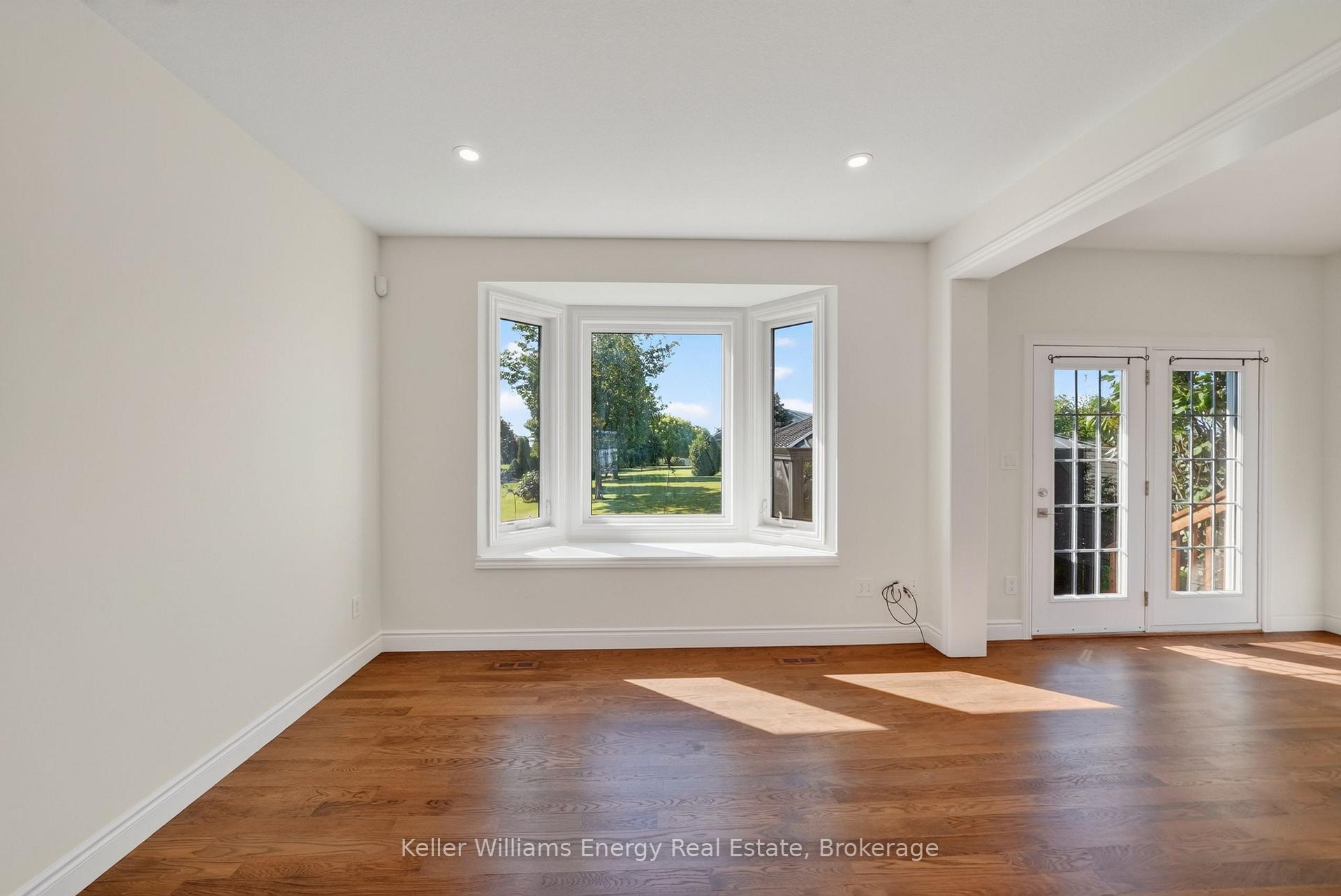 Photo 8 of 56 Elmdale Drive, Prince Edward County, Wellington — HOMEH