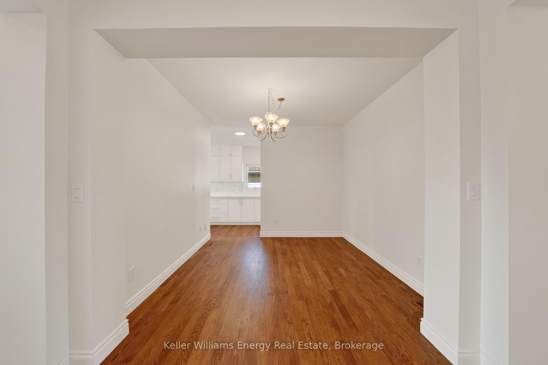 Photo 11 of 56 Elmdale Drive, Prince Edward County, Wellington — HOMEH
