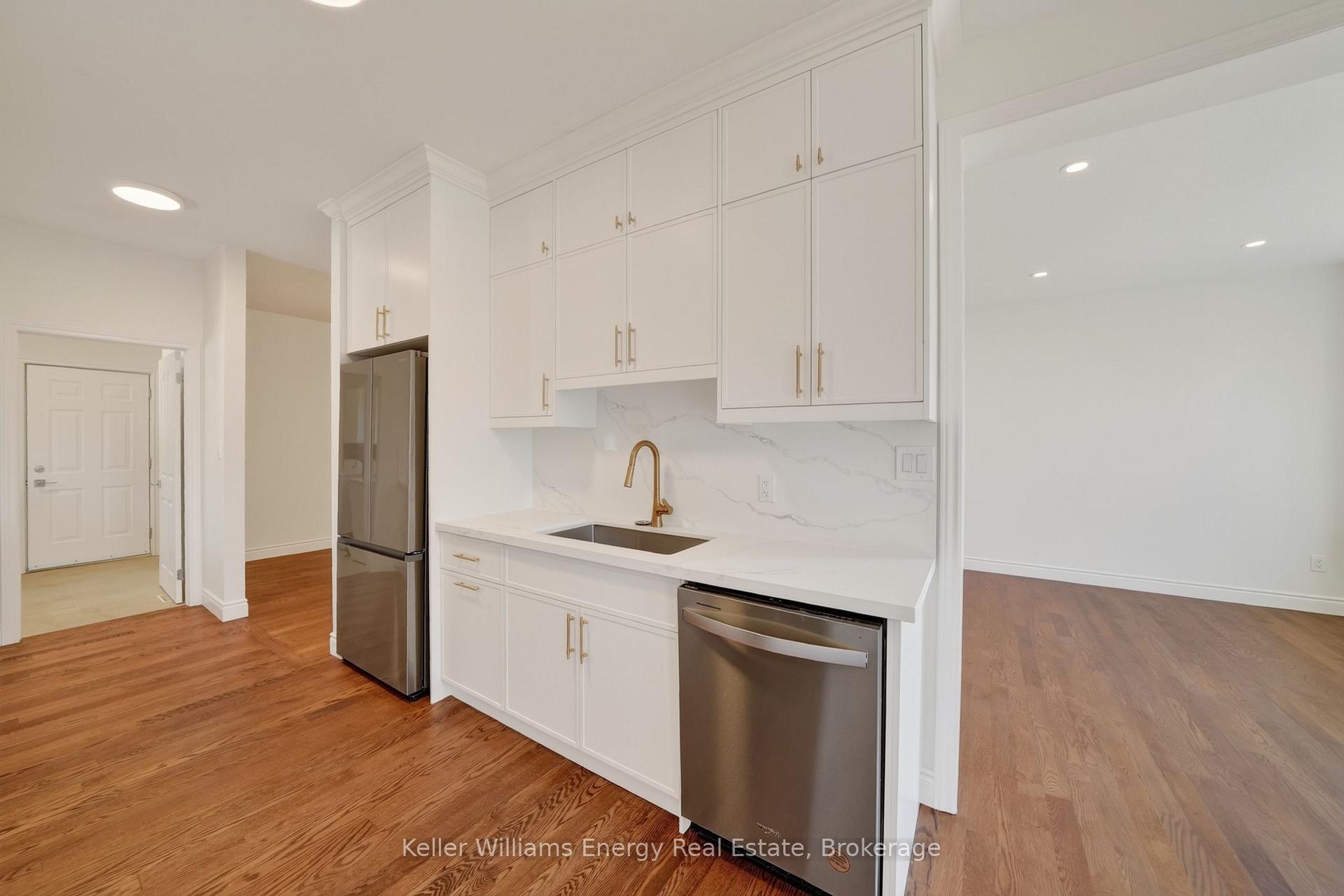Photo 14 of 56 Elmdale Drive, Prince Edward County, Wellington — HOMEH