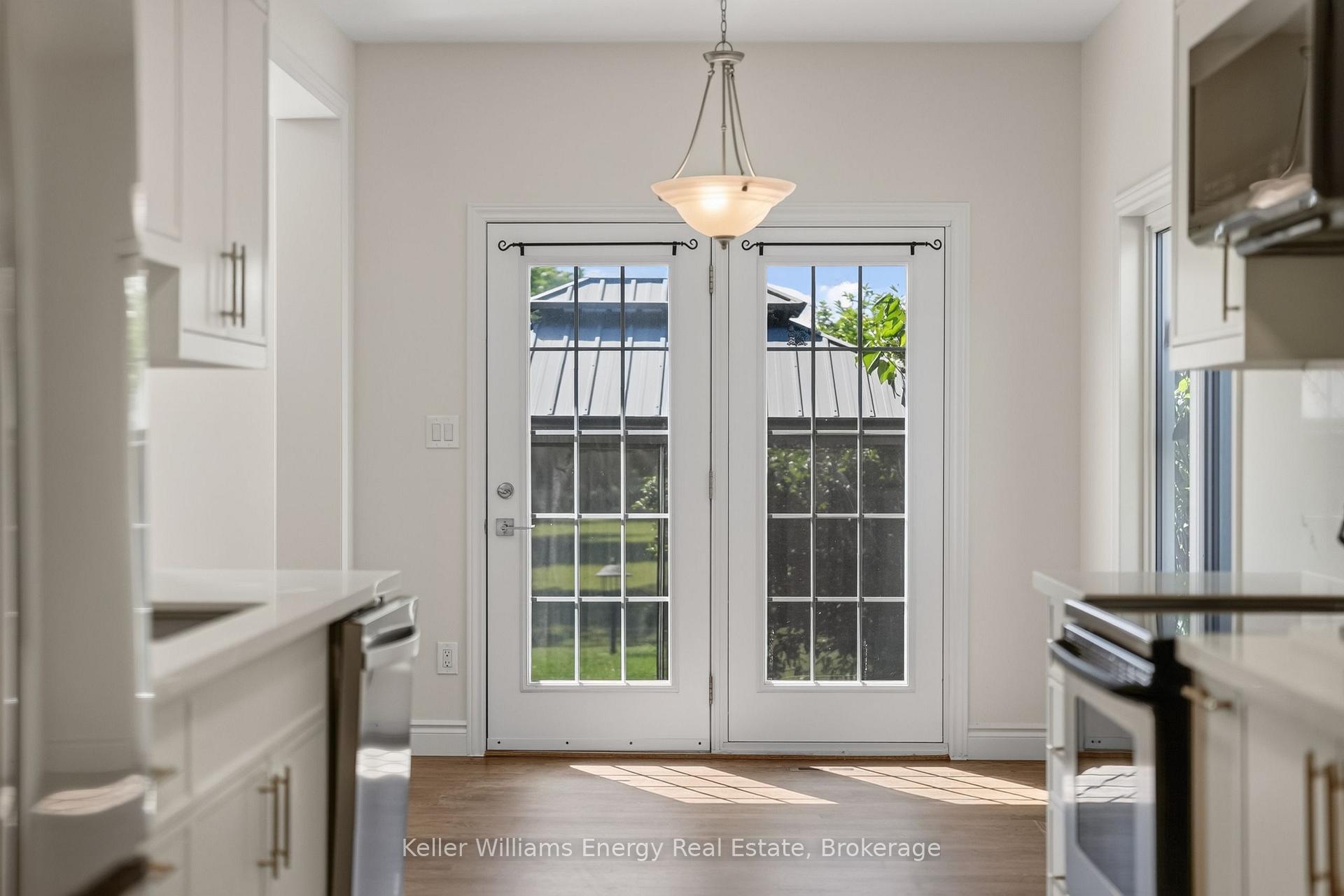 Photo 17 of 56 Elmdale Drive, Prince Edward County, Wellington — HOMEH