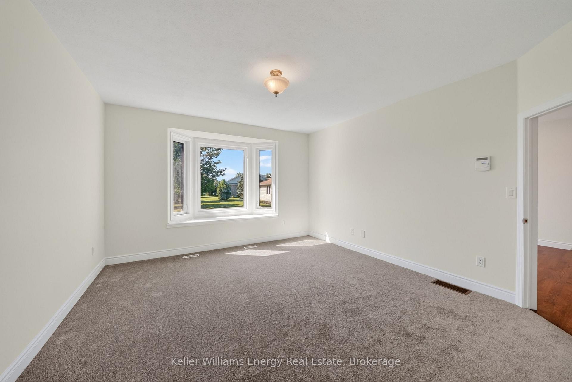 Photo 21 of 56 Elmdale Drive, Prince Edward County, Wellington — HOMEH