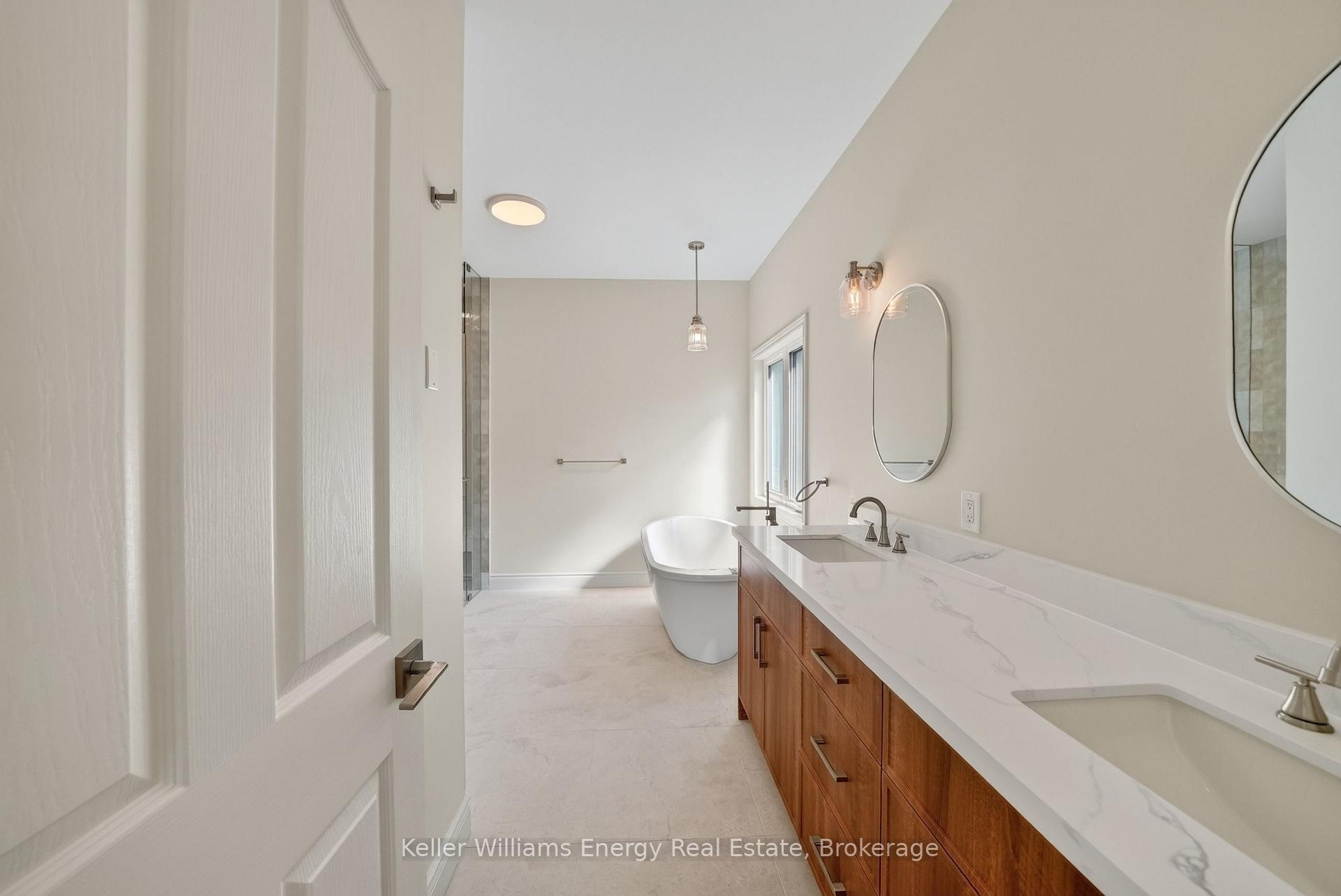 Photo 25 of 56 Elmdale Drive, Prince Edward County, Wellington — HOMEH