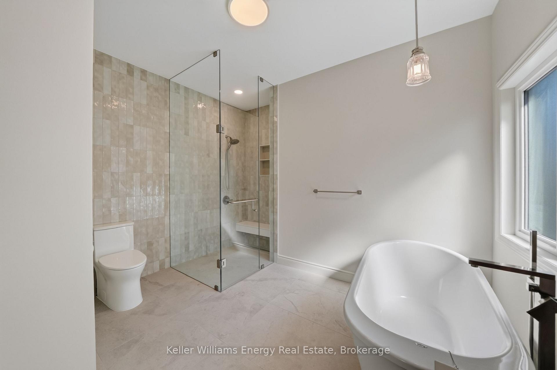 Photo 27 of 56 Elmdale Drive, Prince Edward County, Wellington — HOMEH
