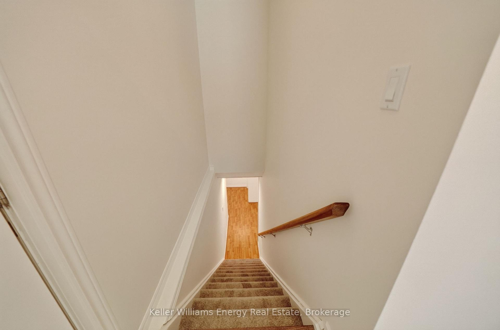 Photo 33 of 56 Elmdale Drive, Prince Edward County, Wellington — HOMEH