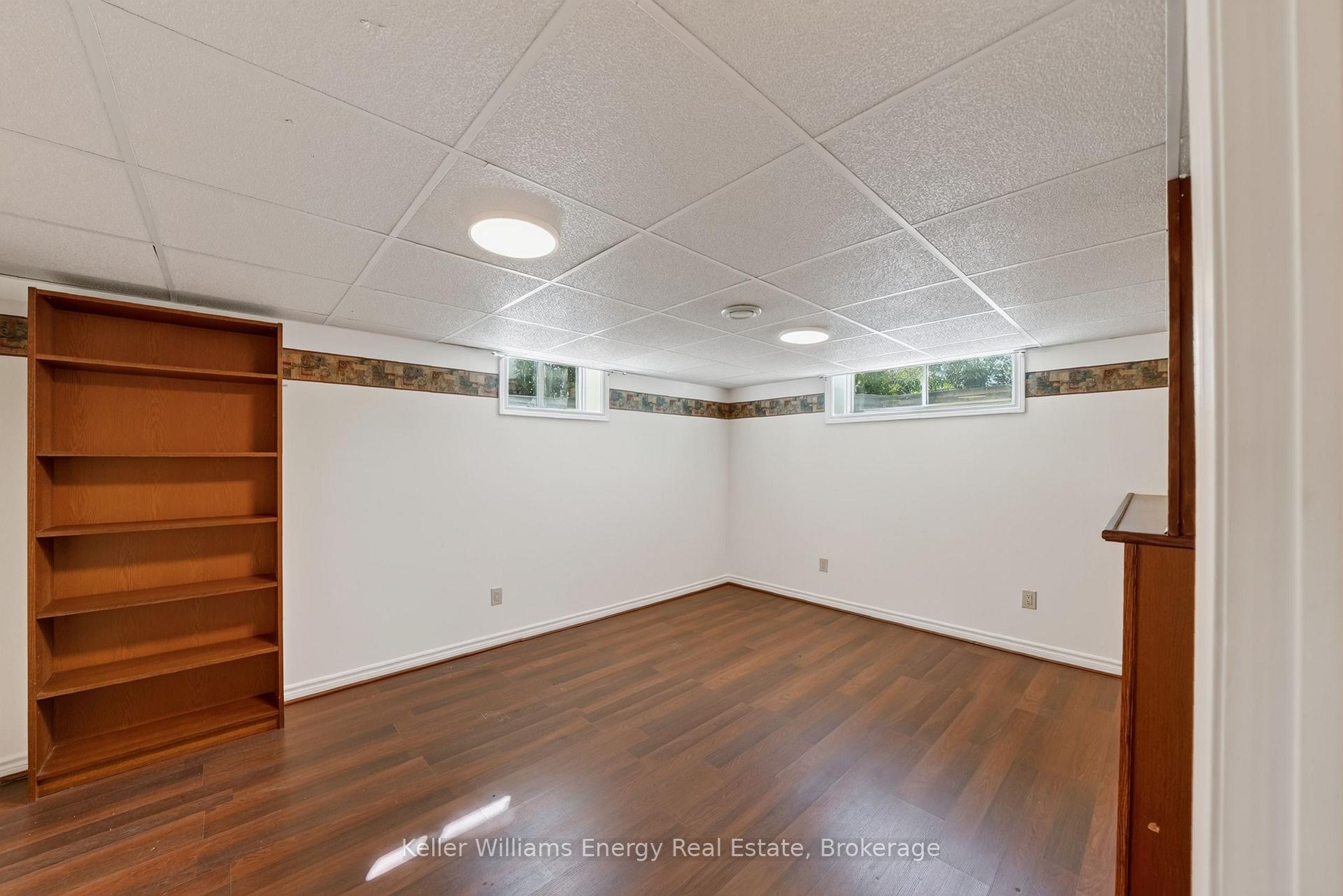 Photo 38 of 56 Elmdale Drive, Prince Edward County, Wellington — HOMEH