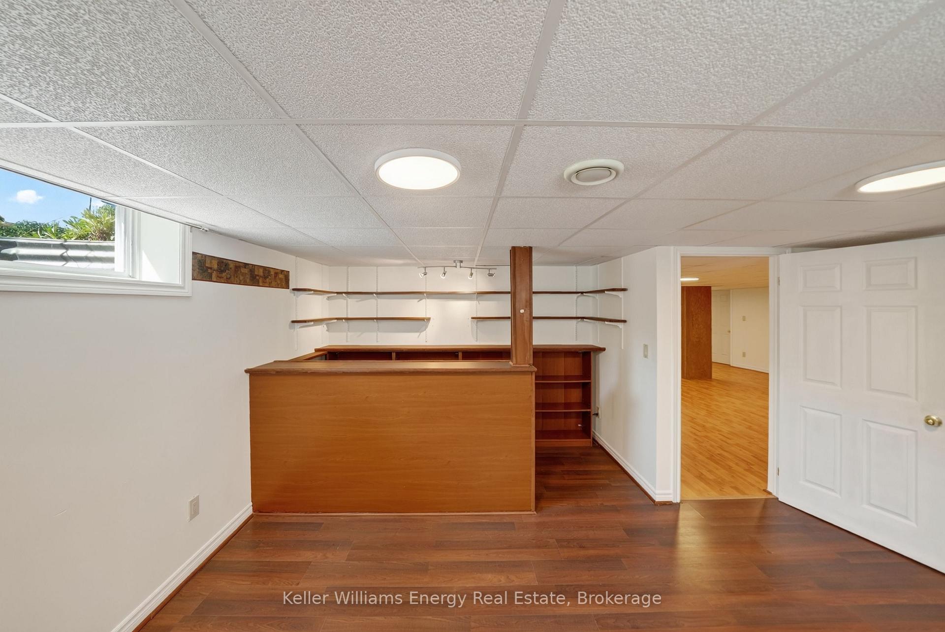 Photo 40 of 56 Elmdale Drive, Prince Edward County, Wellington — HOMEH