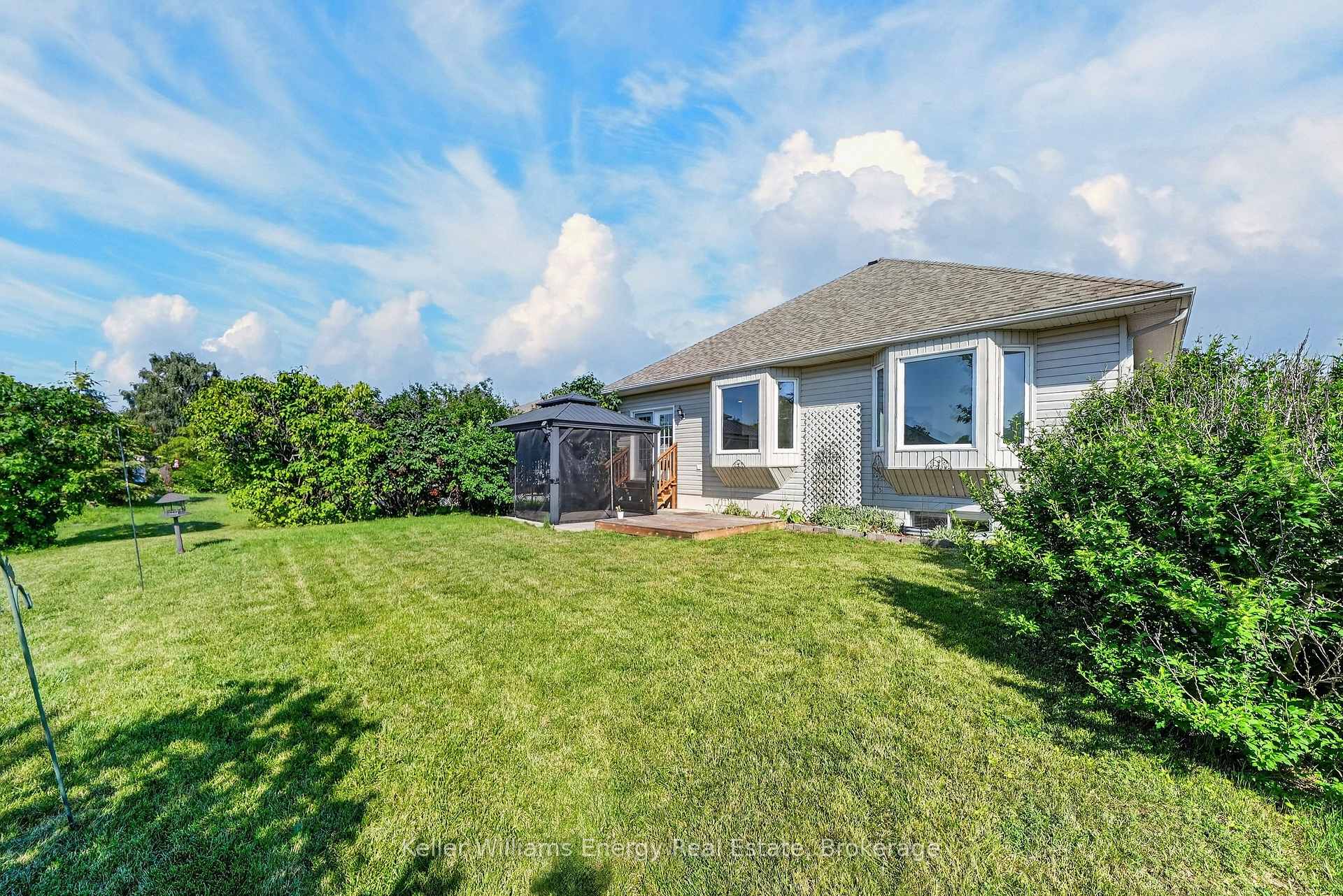 Photo 46 of 56 Elmdale Drive, Prince Edward County, Wellington — HOMEH