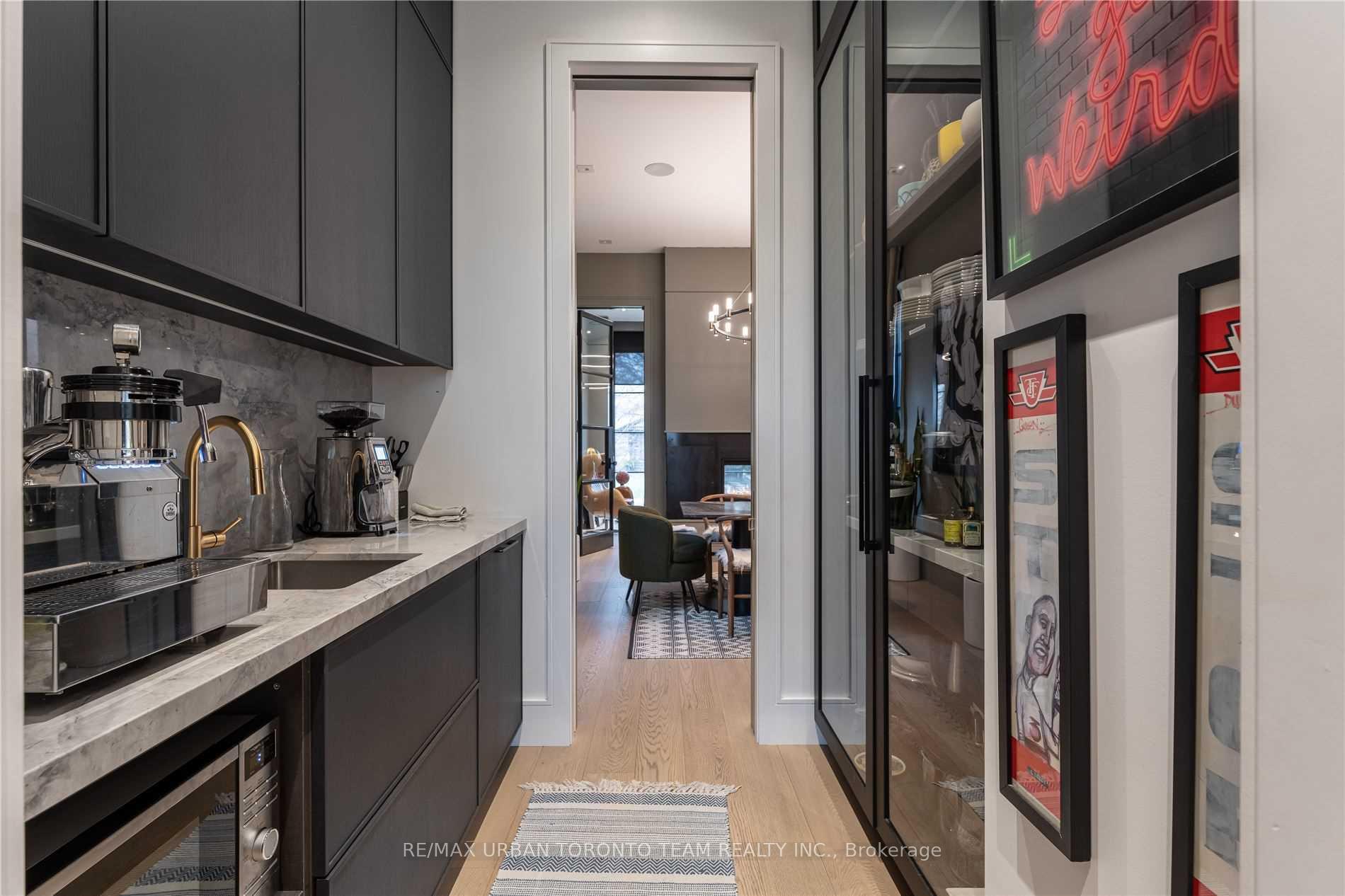 Photo 16 of 39 Cardigan Road, Etobicoke, Stonegate-Queensway — HOMEH