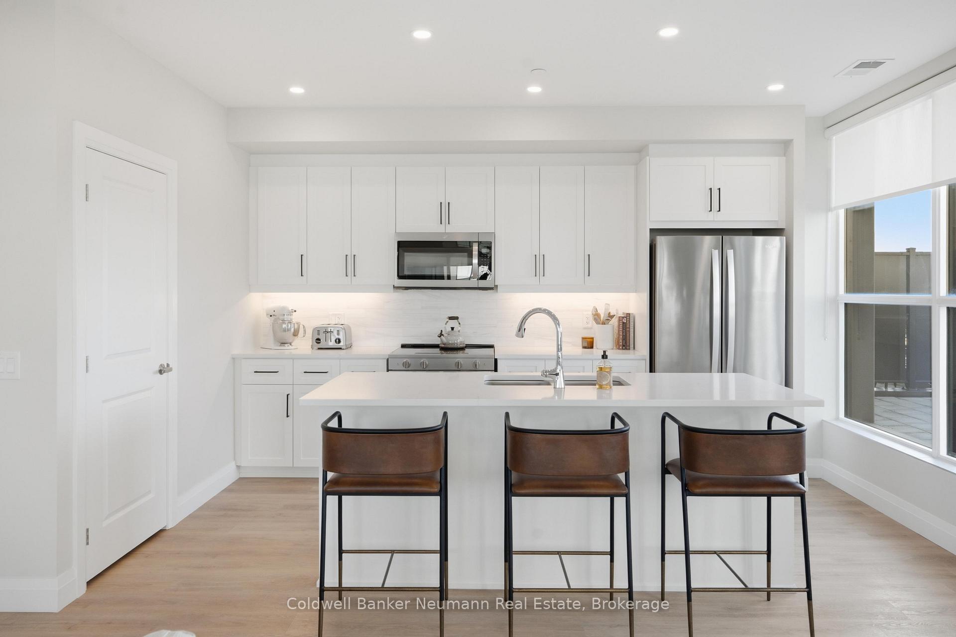 Photo 4 of Unit 320, 1882 Gordon Street, Guelph, Pineridge/Westminster Woods — HOMEH