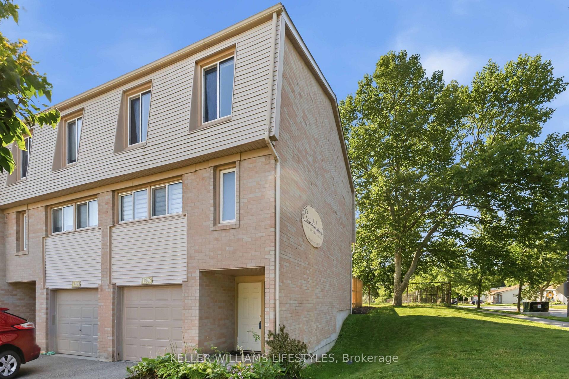 Photo 3 of 1206 Limberlost Road, London, North I — HOMEH