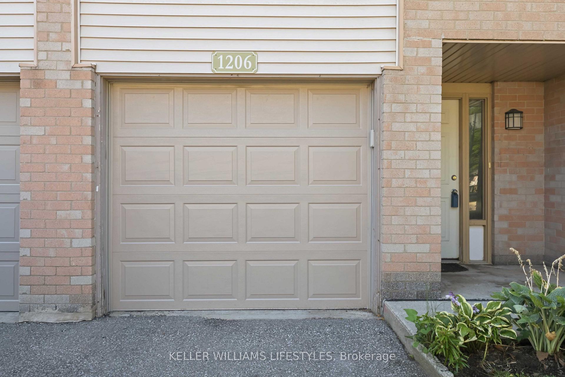Photo 5 of 1206 Limberlost Road, London, North I — HOMEH