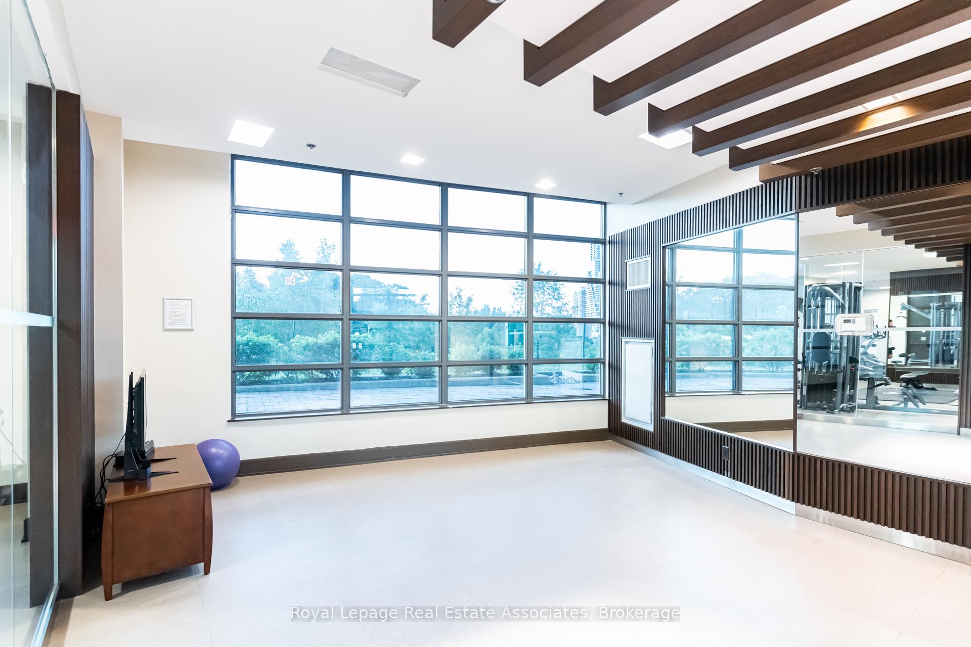 Photo 33 of Unit LPH21, 35 Brian Peck Crescent, Toronto, Thorncliffe Park — HOMEH