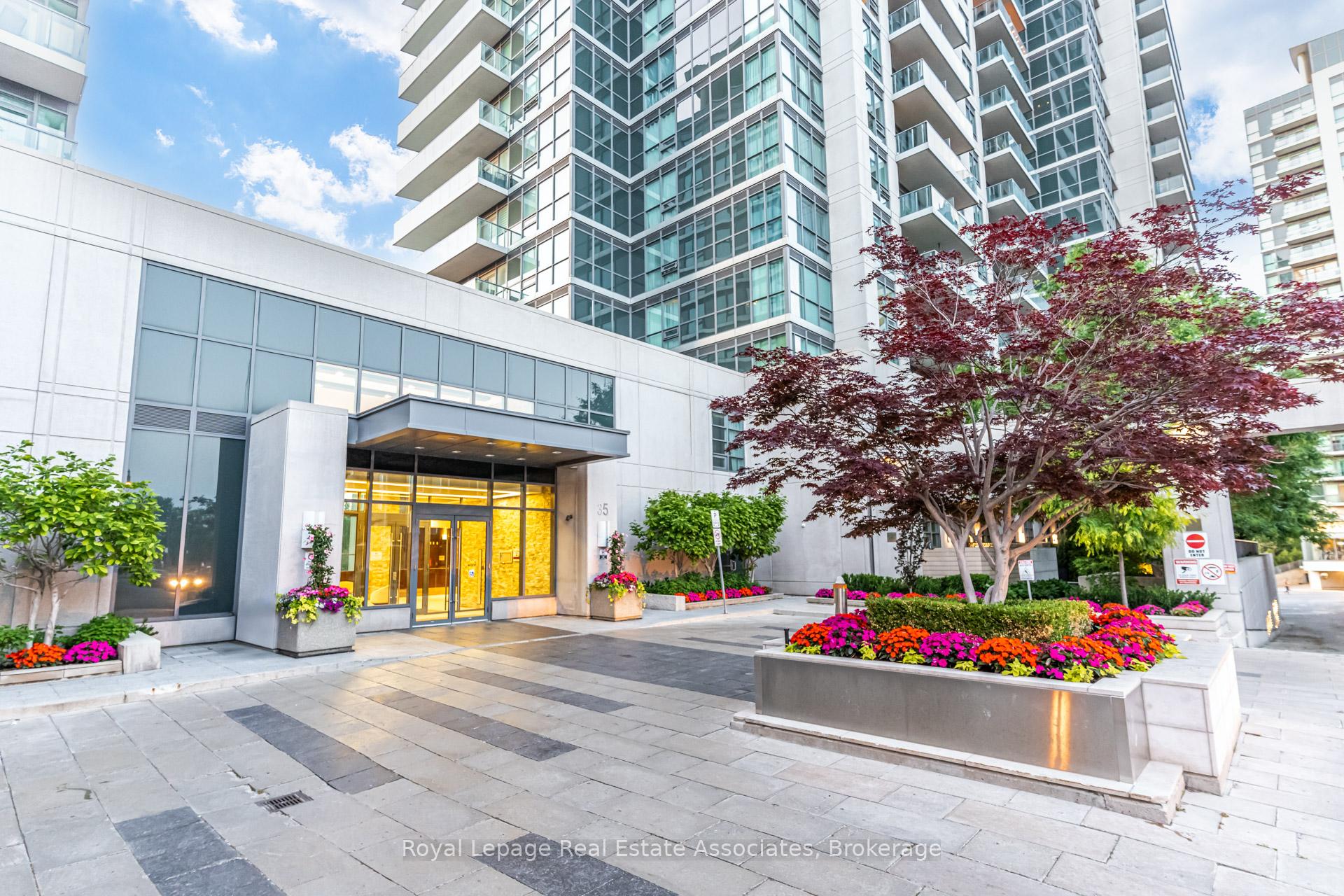Photo 38 of Unit LPH21, 35 Brian Peck Crescent, Toronto, Thorncliffe Park — HOMEH