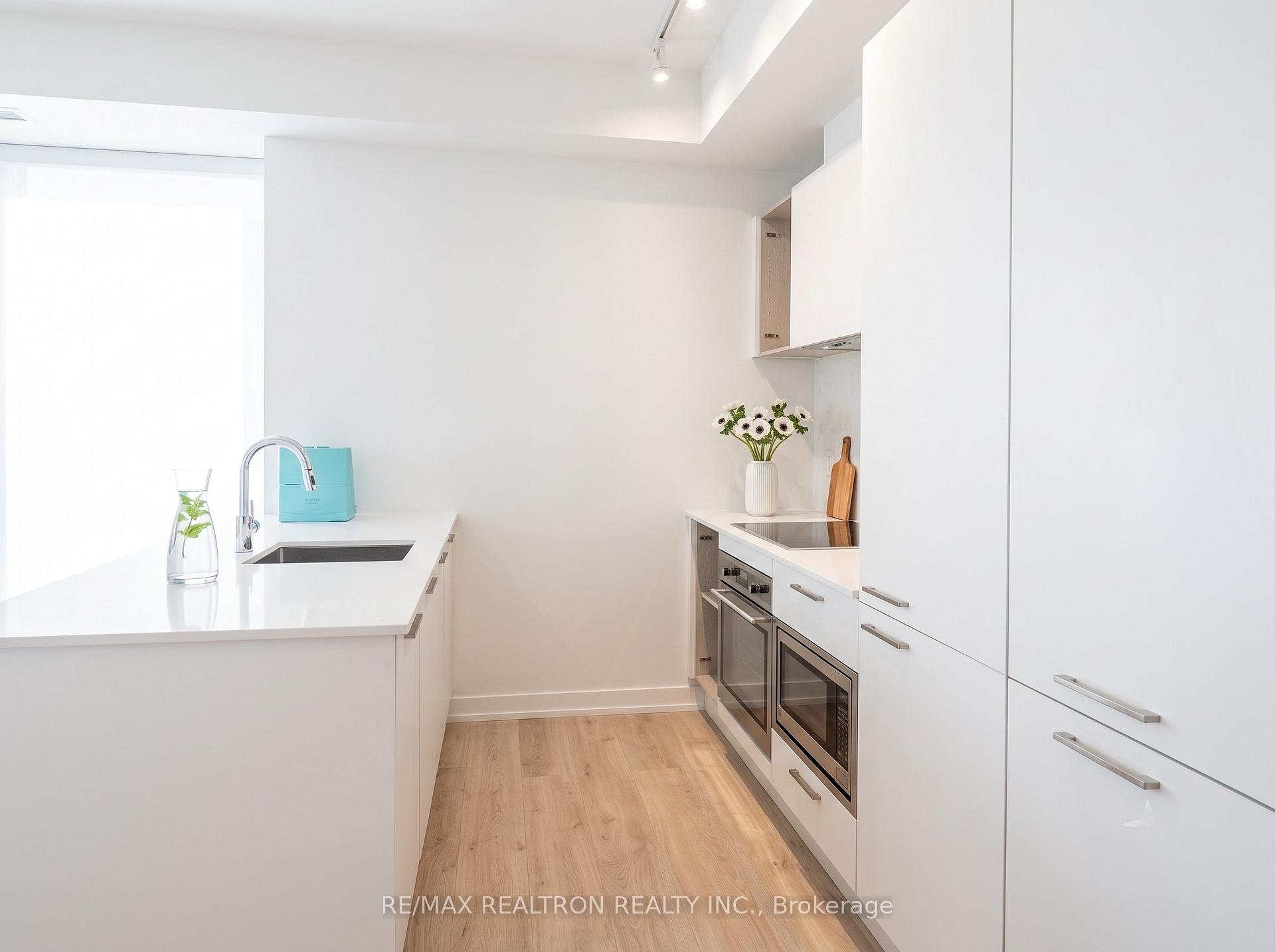 Photo 5 of Unit 2509, 3 Gloucester Street, Toronto, Church-Yonge Corridor — HOMEH
