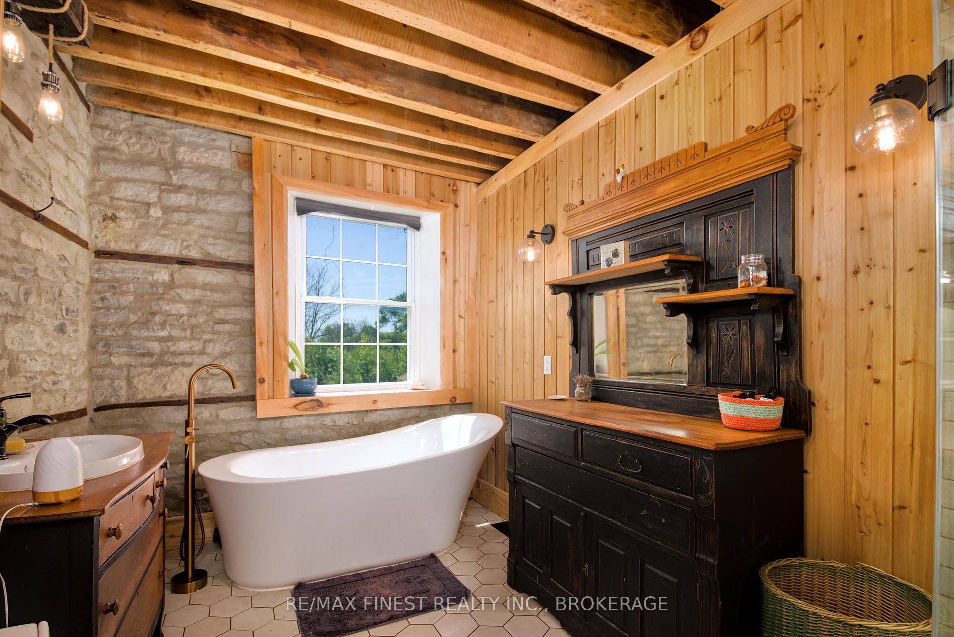 Photo 13 of 190 Wilmer Road, Frontenac Islands, Wolfe Island — HOMEH