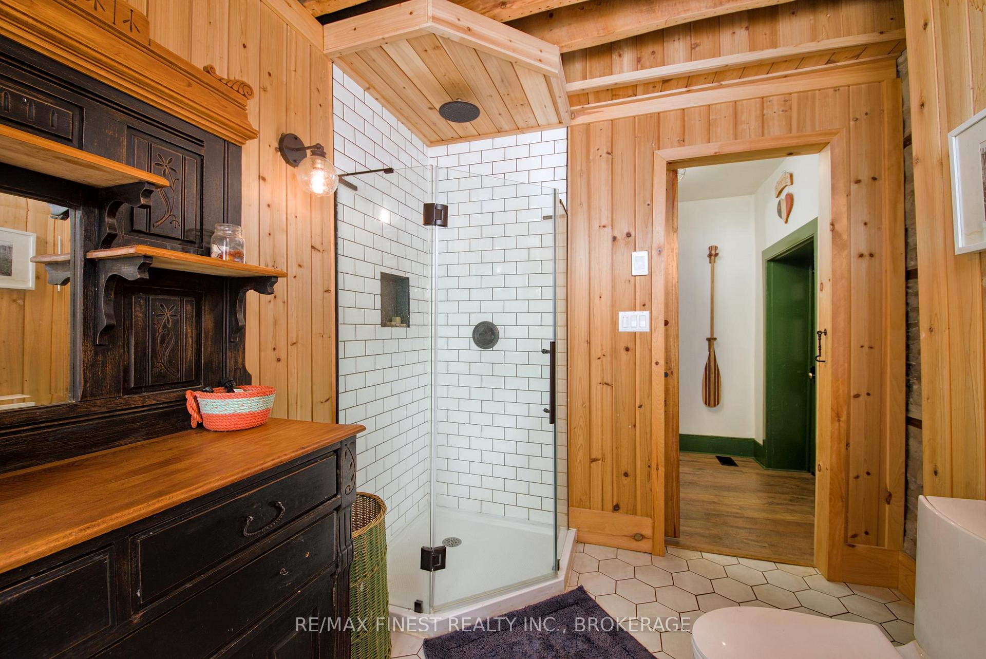 Photo 15 of 190 Wilmer Road, Frontenac Islands, Wolfe Island — HOMEH