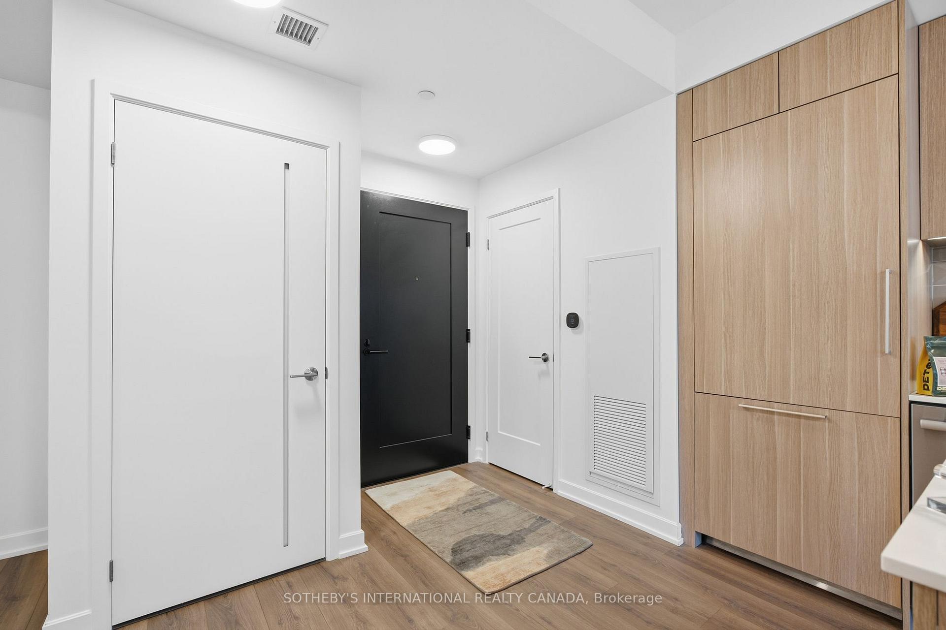 Photo 2 of Unit 1212, 88 Bathurst Street, Toronto, Niagara — HOMEH