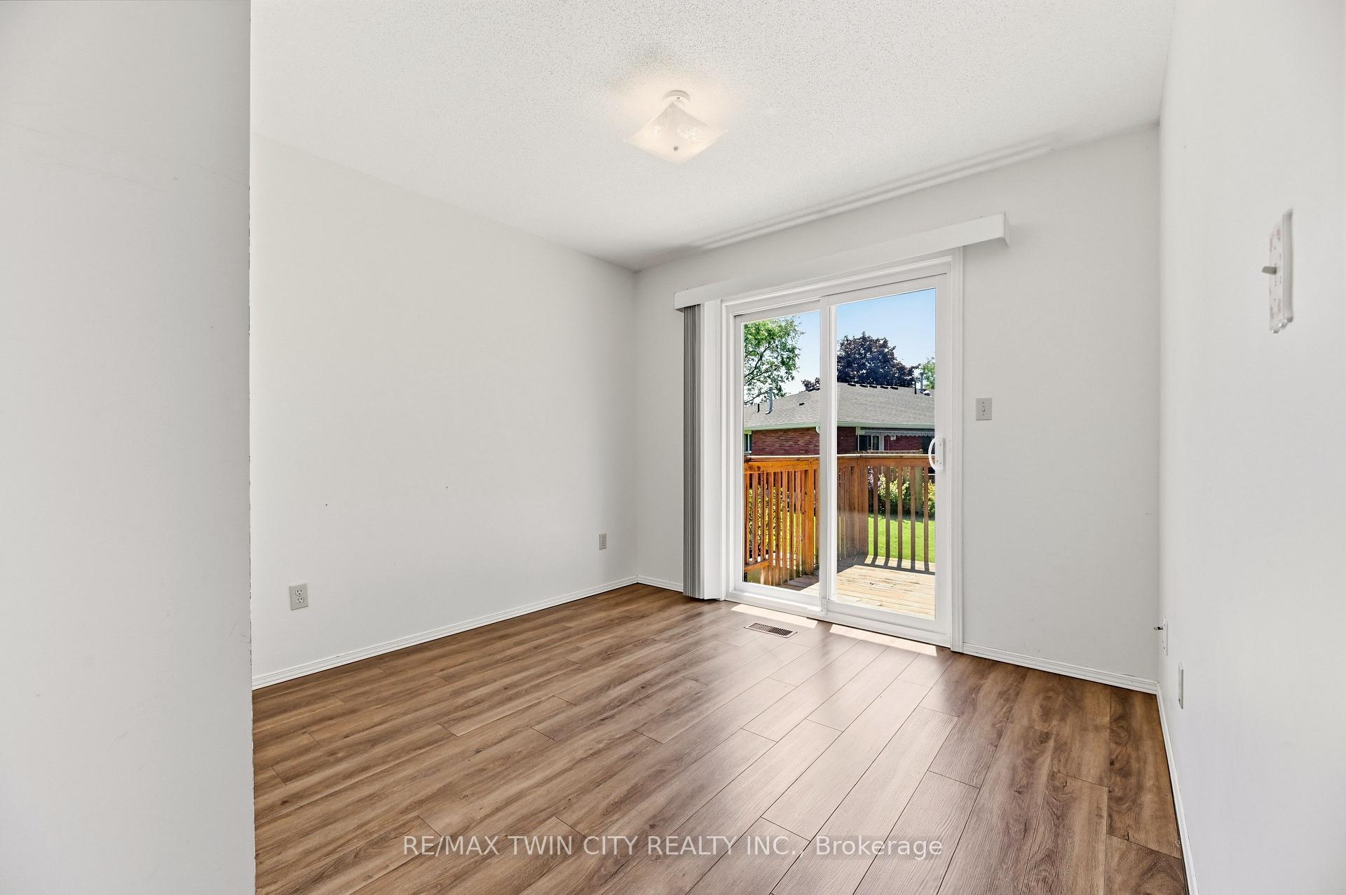 Photo 14 of 1030 Colborne Street E, Brantford, Echo Place — HOMEH