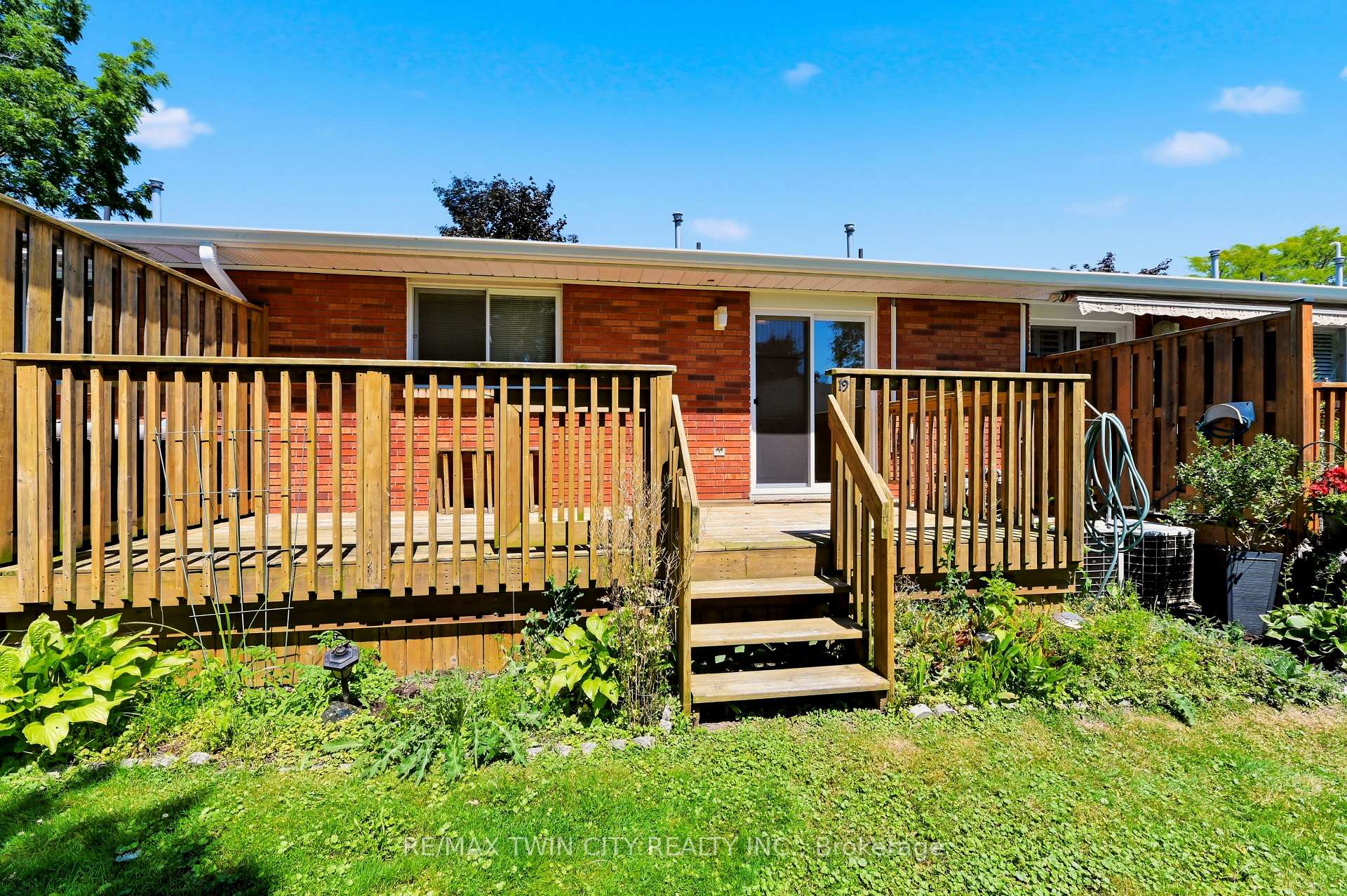Photo 18 of 1030 Colborne Street E, Brantford, Echo Place — HOMEH