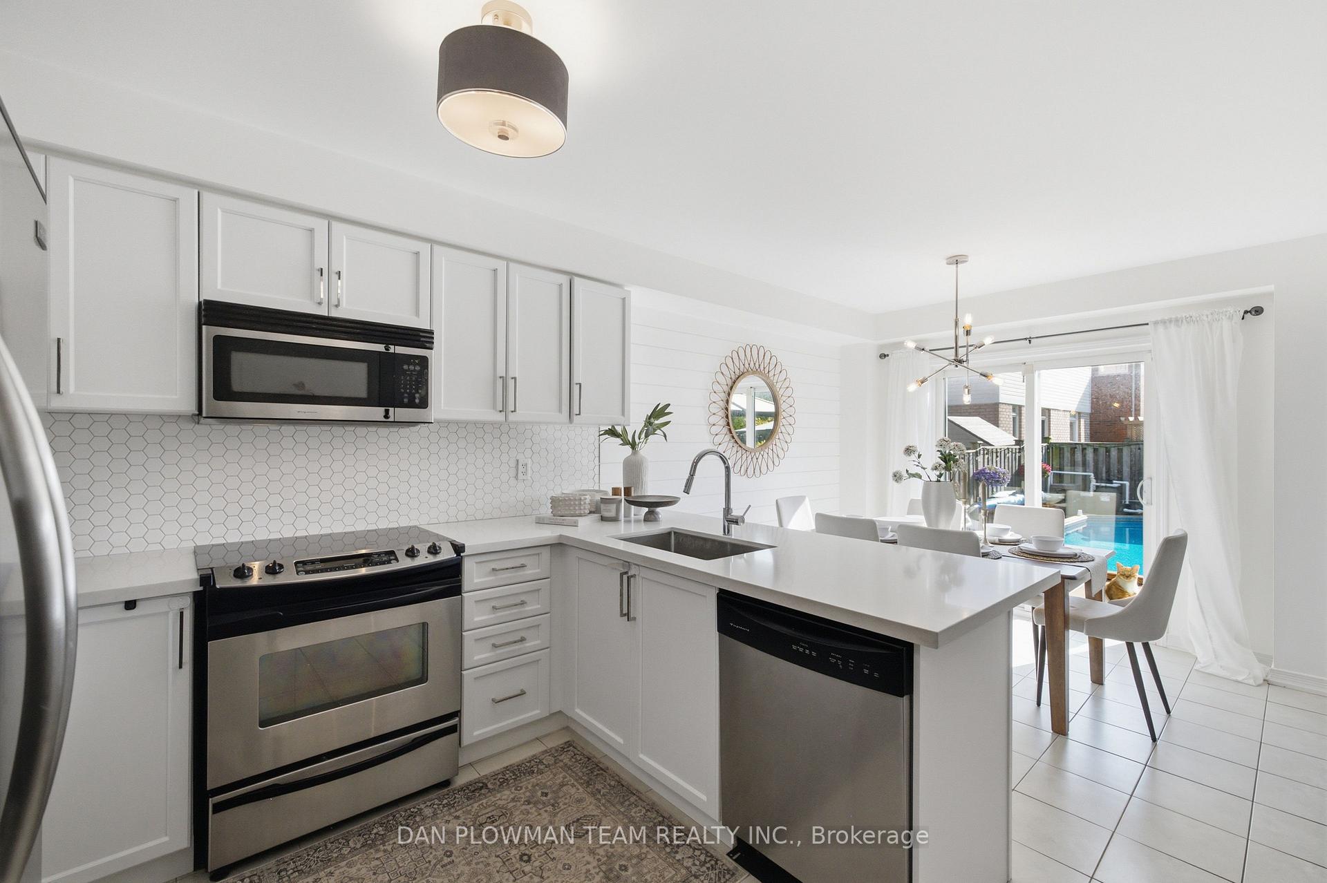 Photo 9 of 118 Swindells Street, Clarington, Bowmanville — HOMEH
