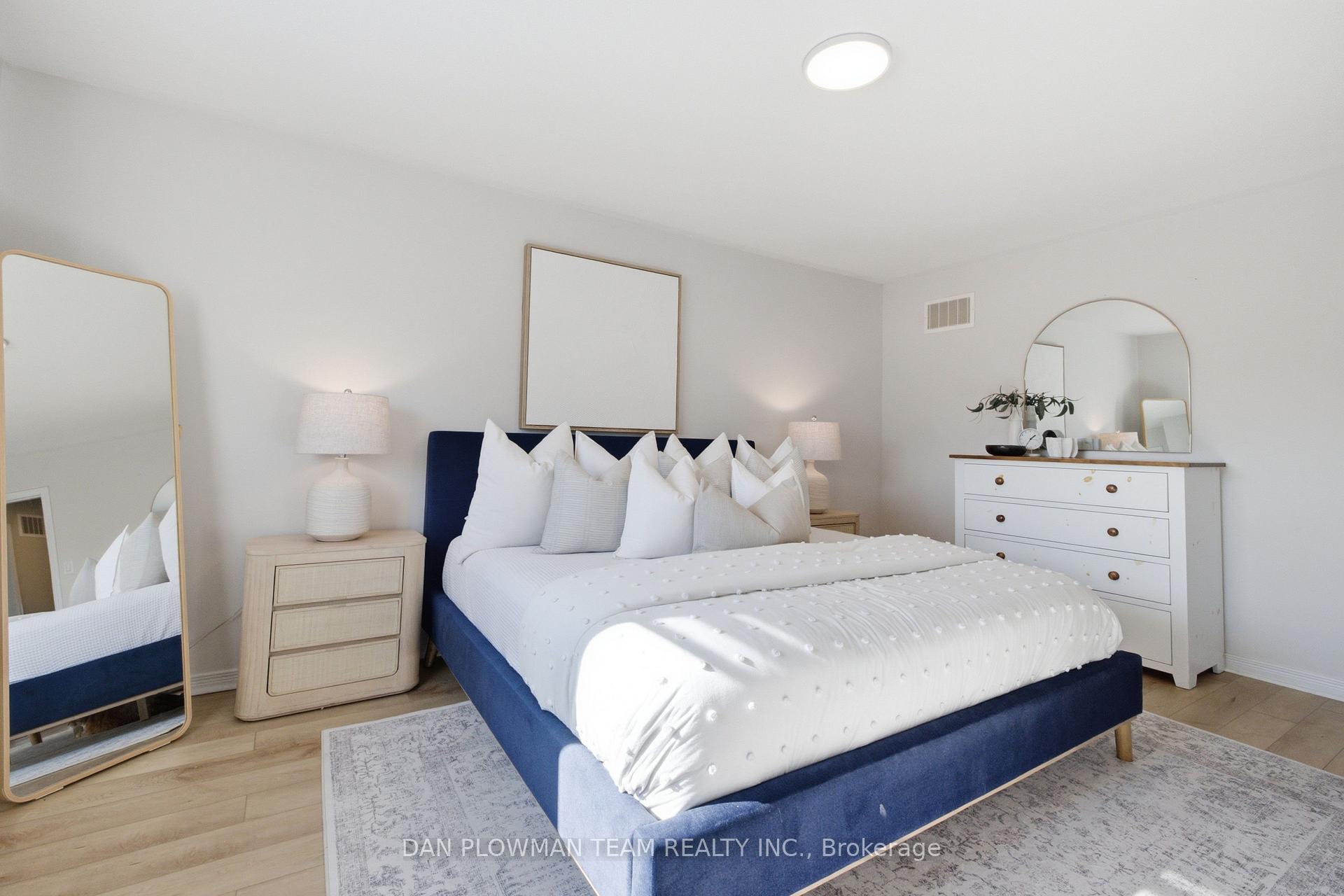 Photo 12 of 118 Swindells Street, Clarington, Bowmanville — HOMEH