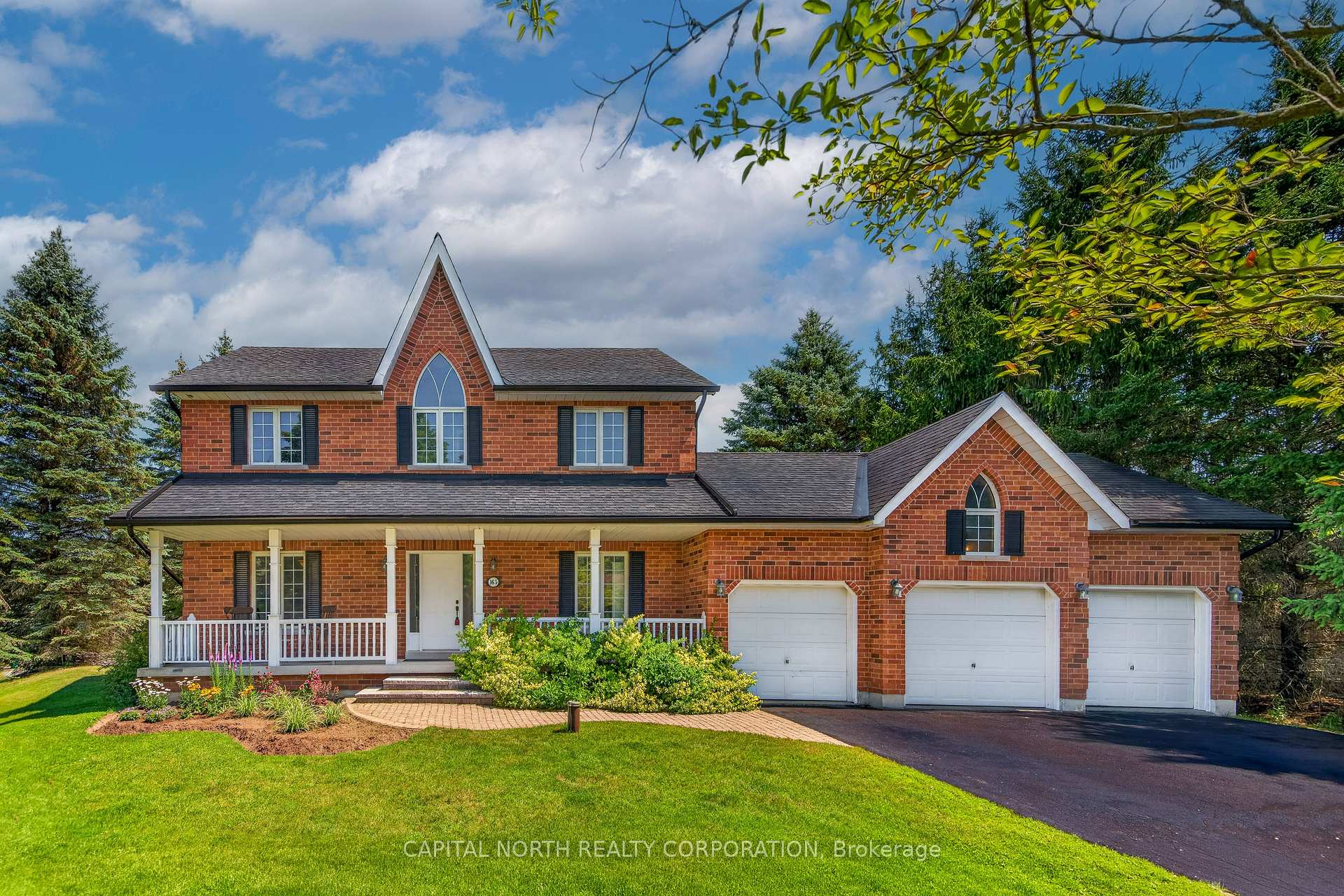 Photo 1 of 165 Edward Pottage Crescent, King, Pottageville — HOMEH