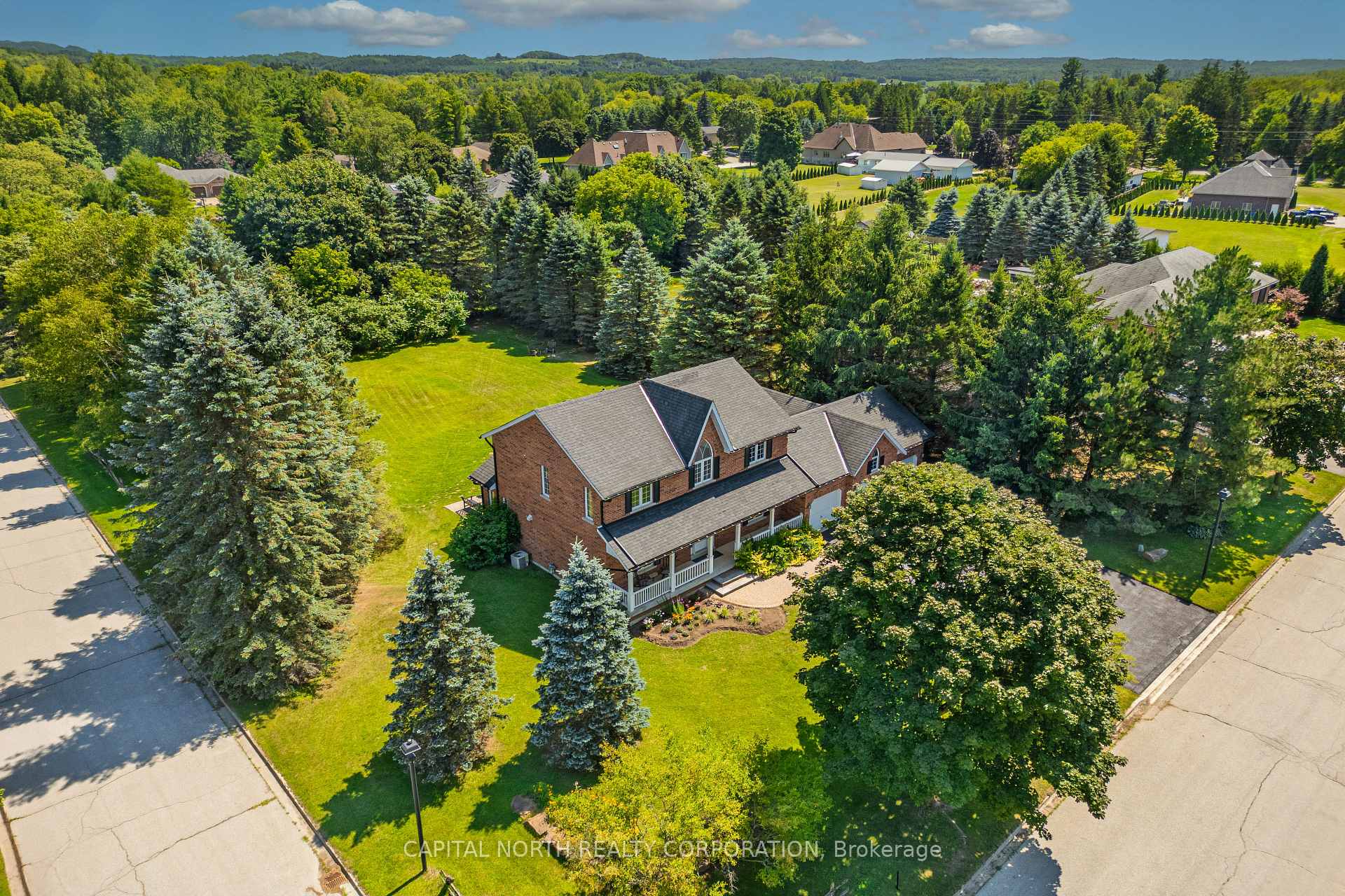Photo 7 of 165 Edward Pottage Crescent, King, Pottageville — HOMEH